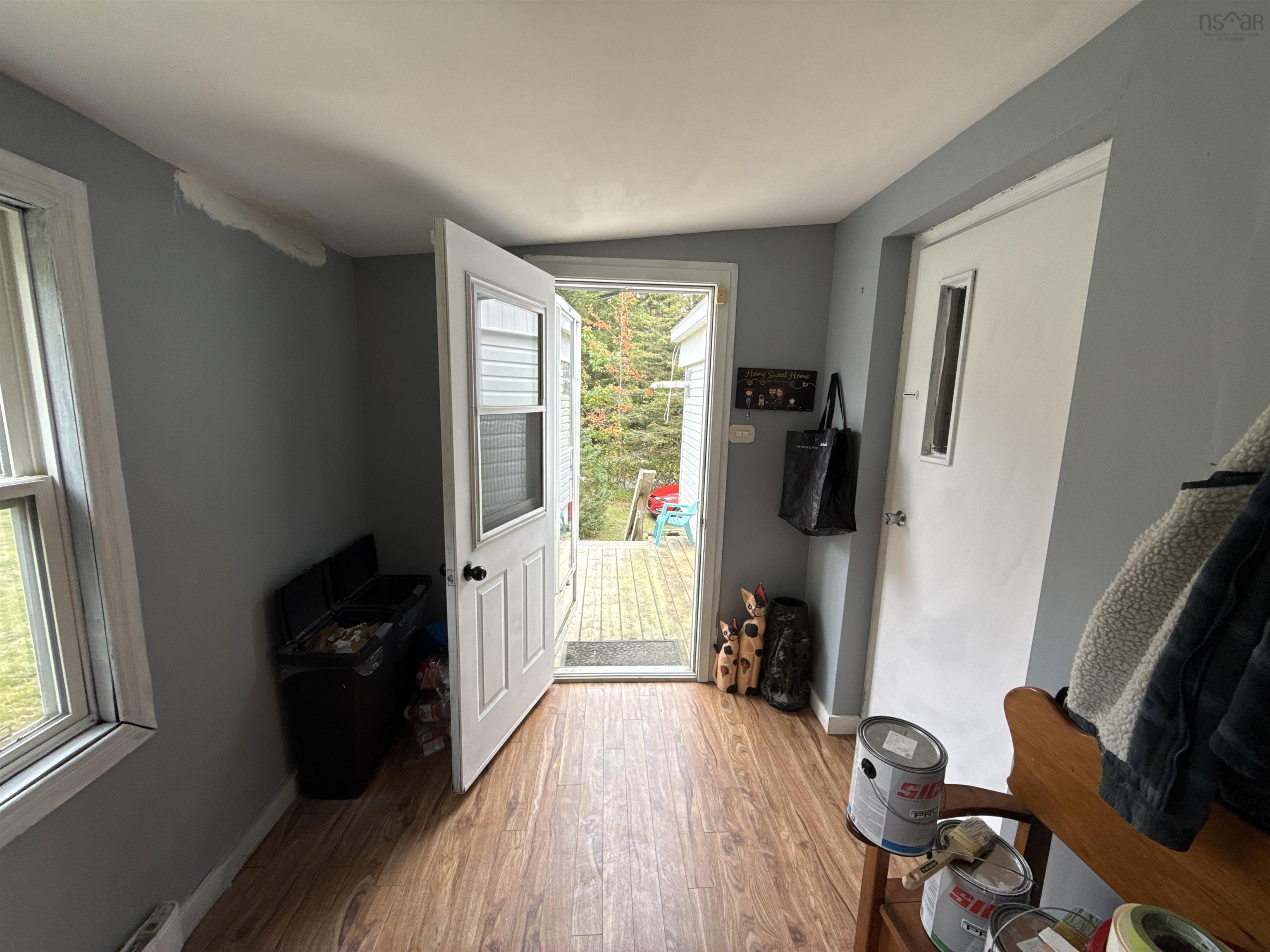 View image 18