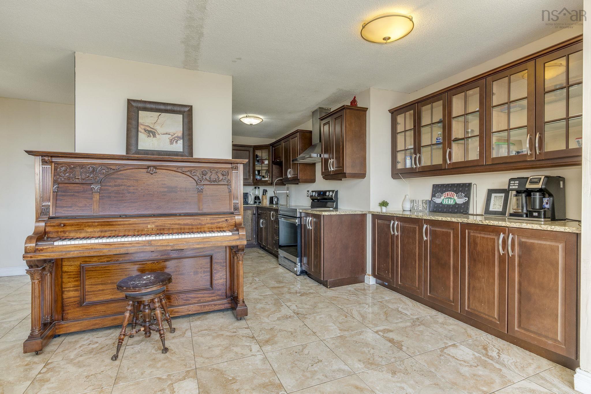 View image 11