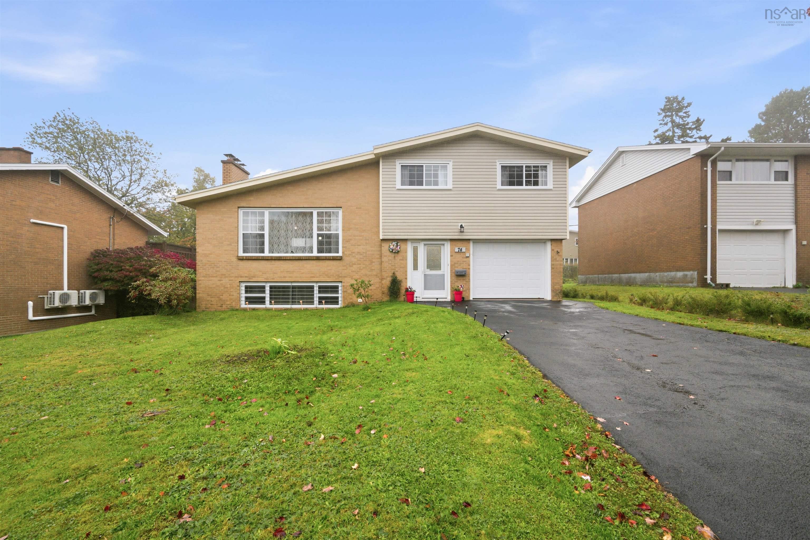 Thumbnail image for 74 Hazelholme Drive MLS<sup>®</sup> 202626349