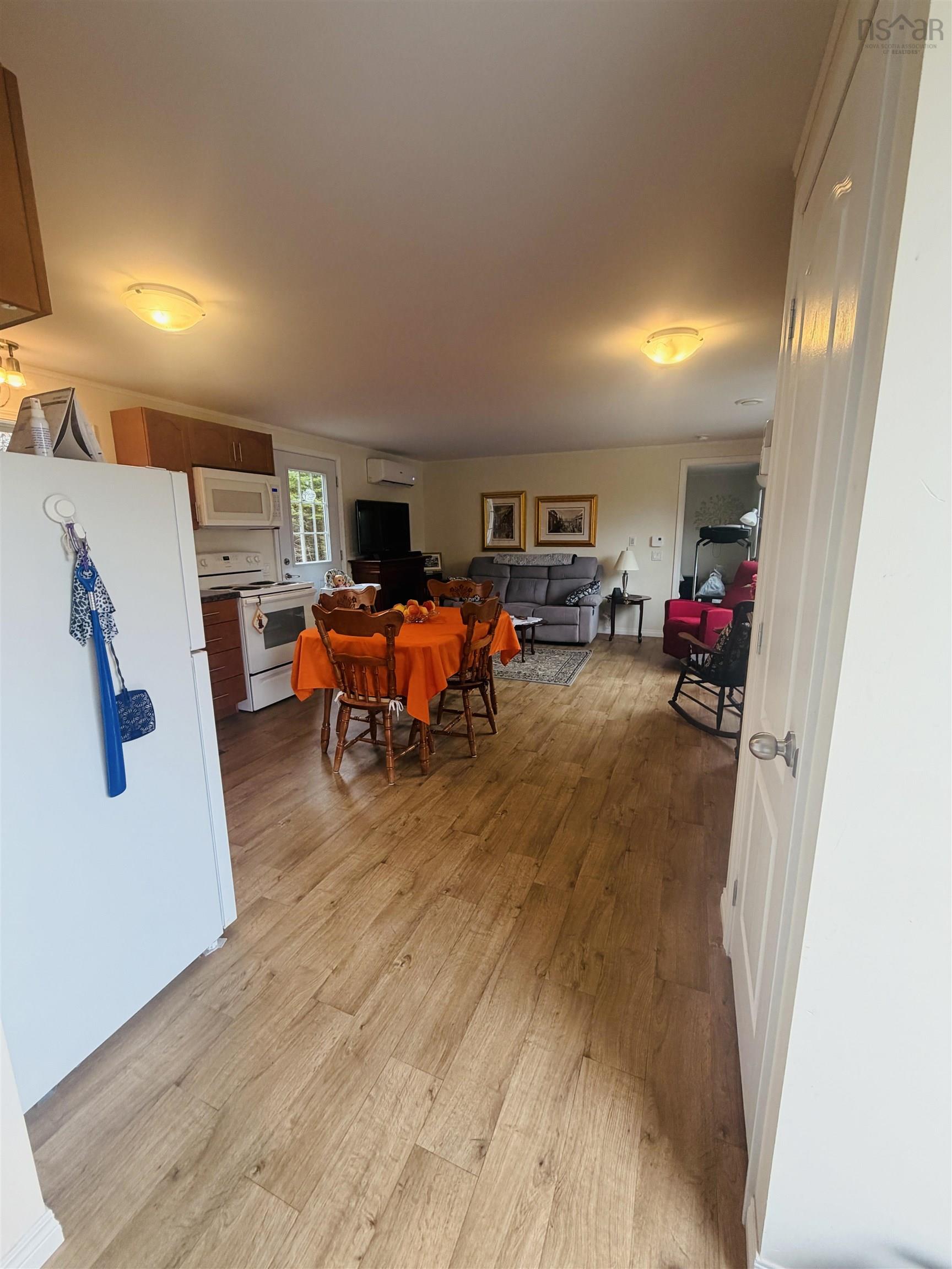 View image 12