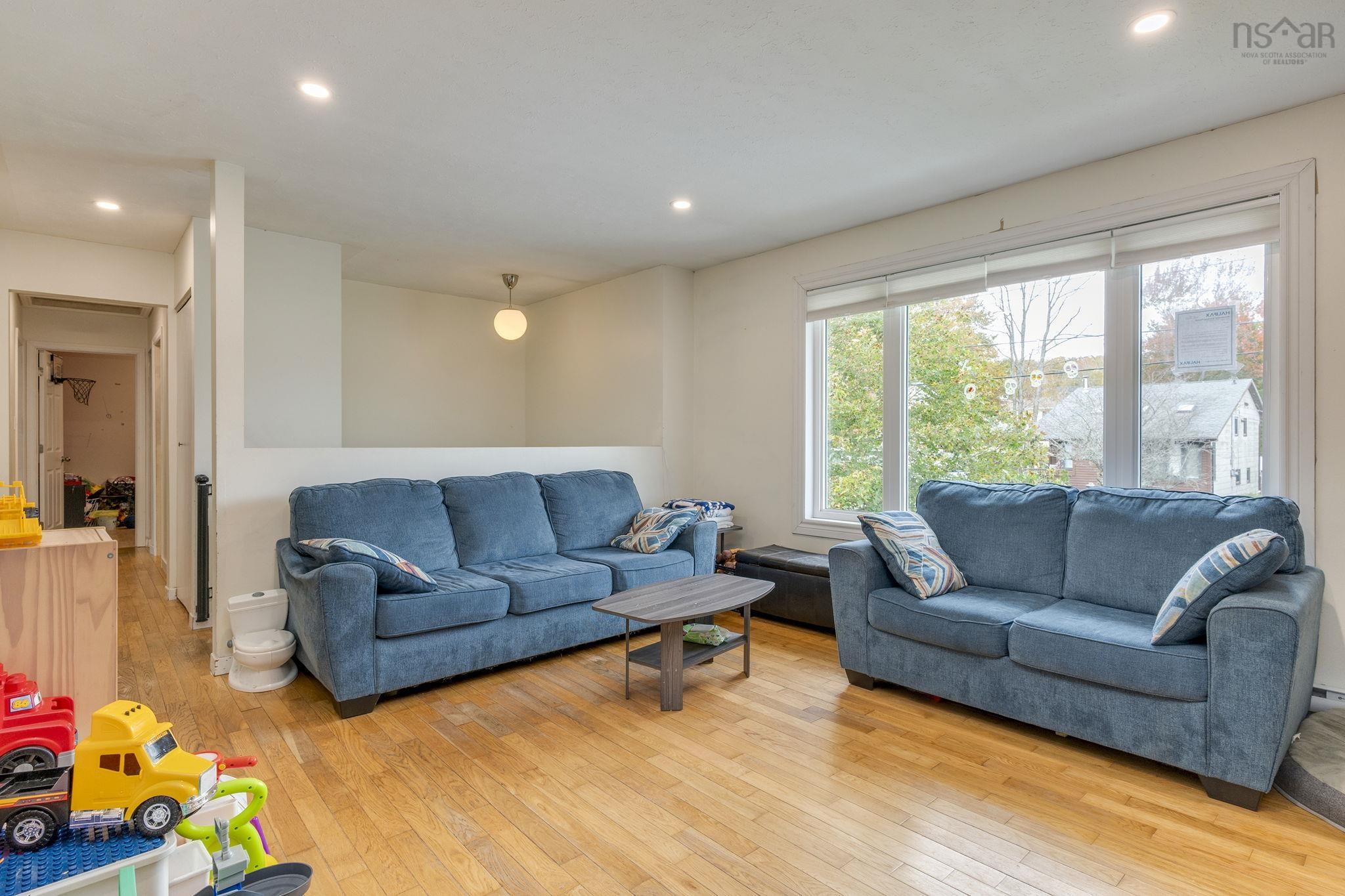 View image 8