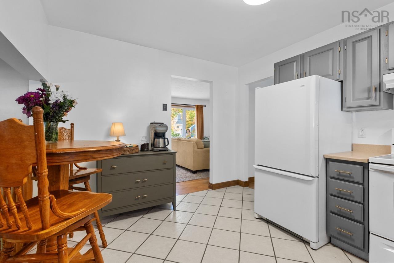 View image 12