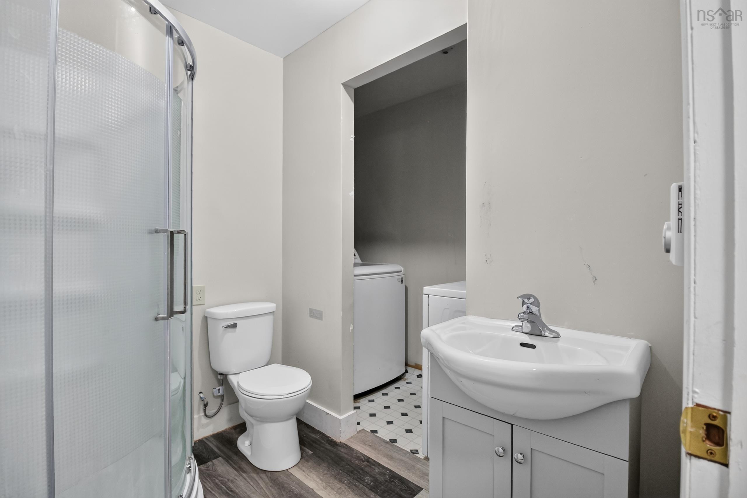 View image 12