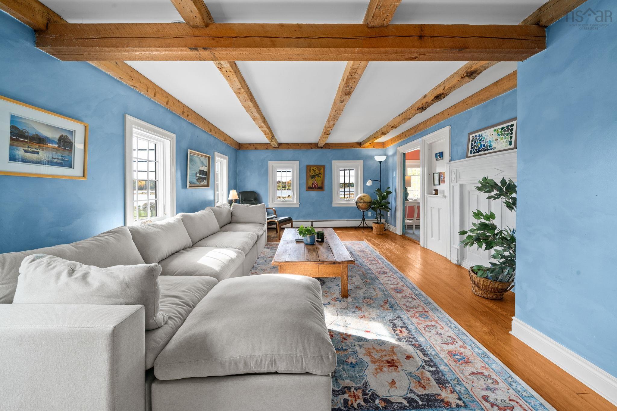 View image 18