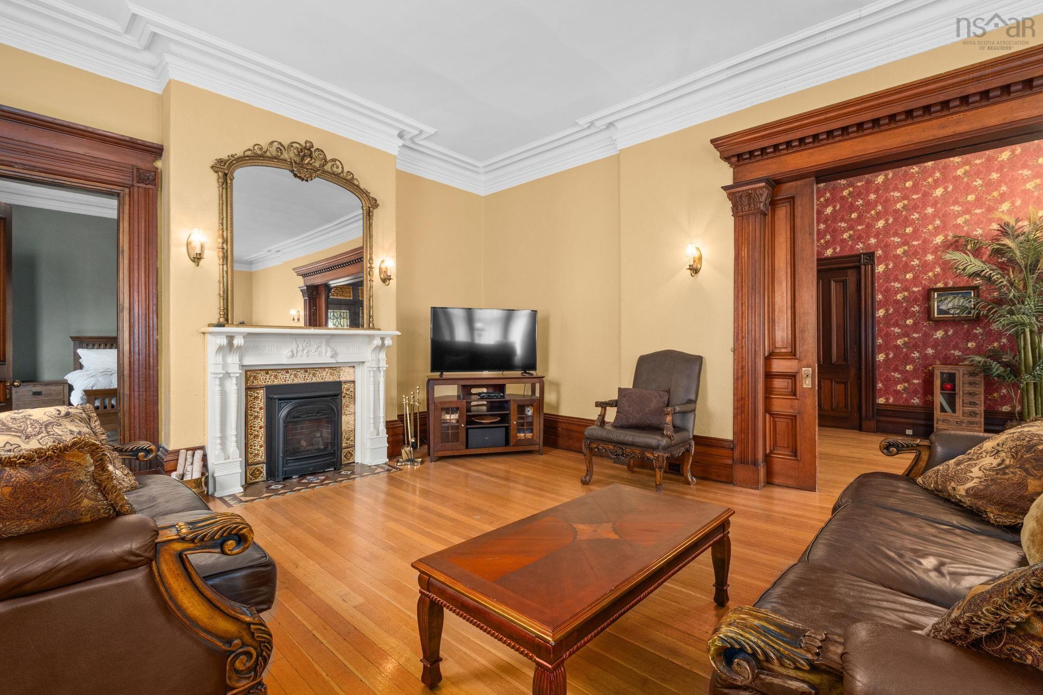 View image 7