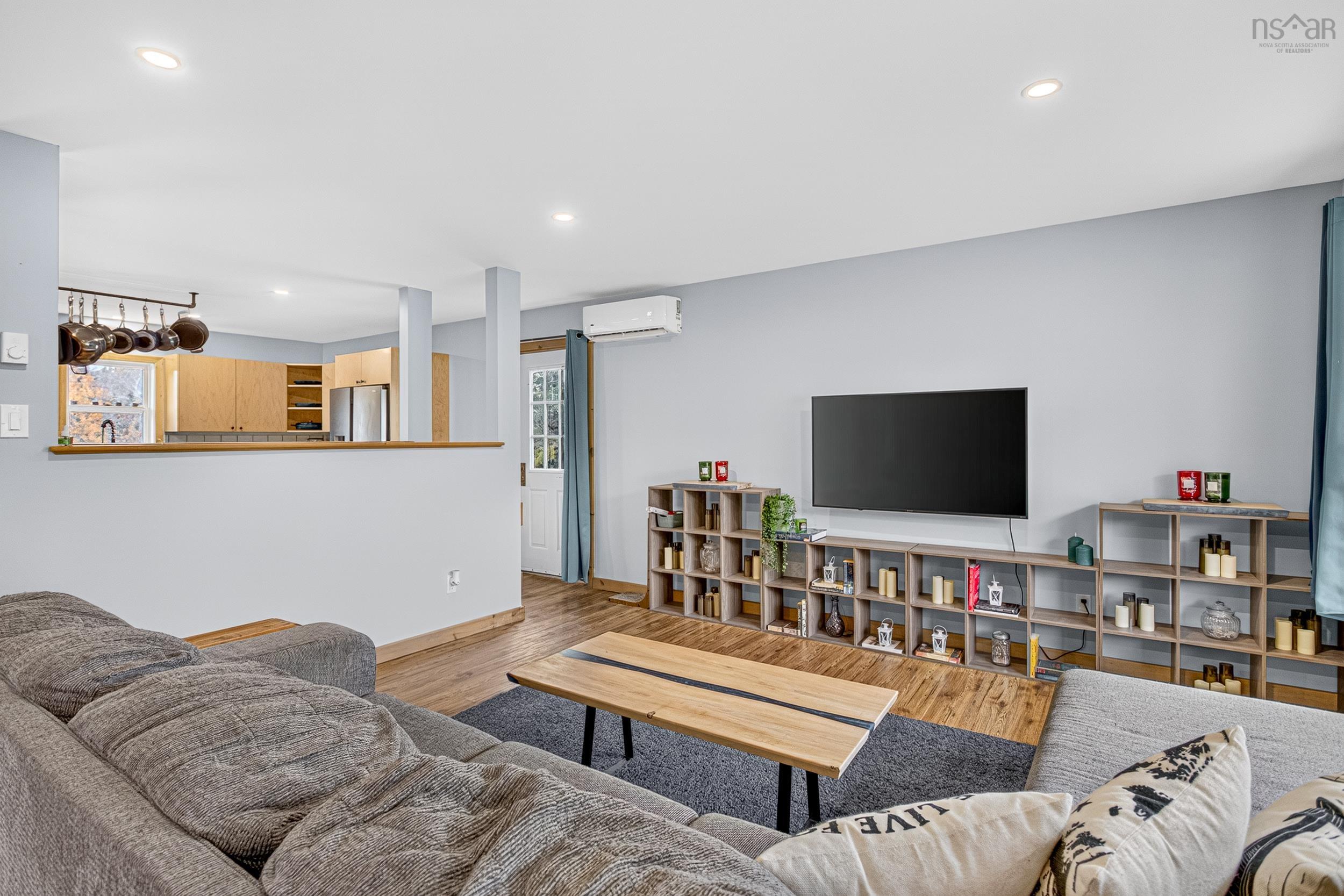View image 18