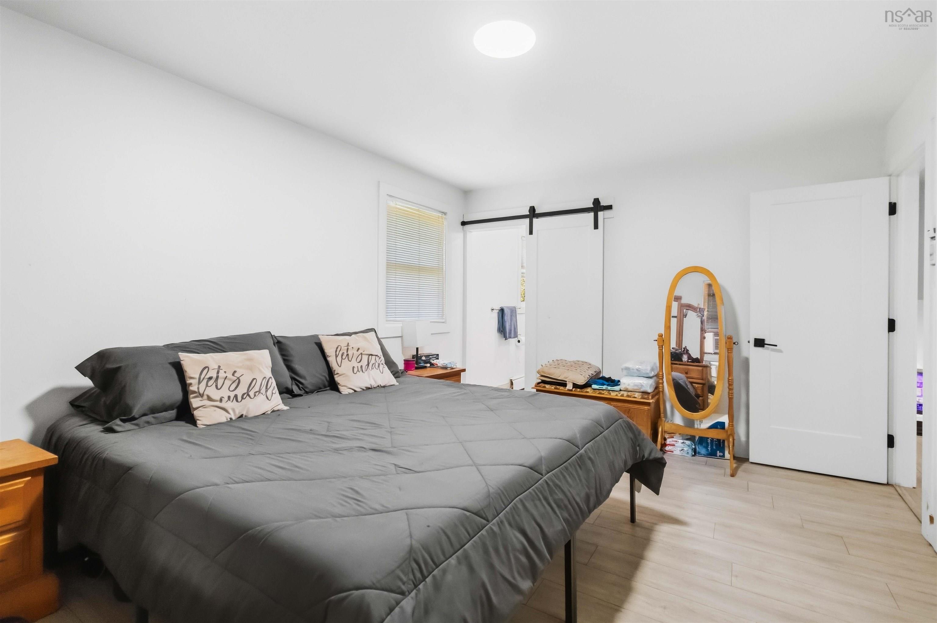 View image 12