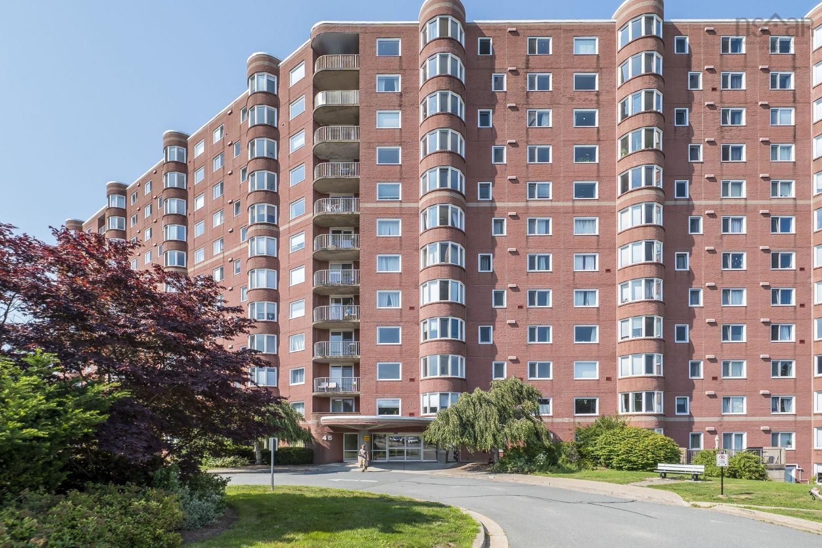Thumbnail image for 113 45 Vimy Avenue MLS<sup>®</sup> 202626705