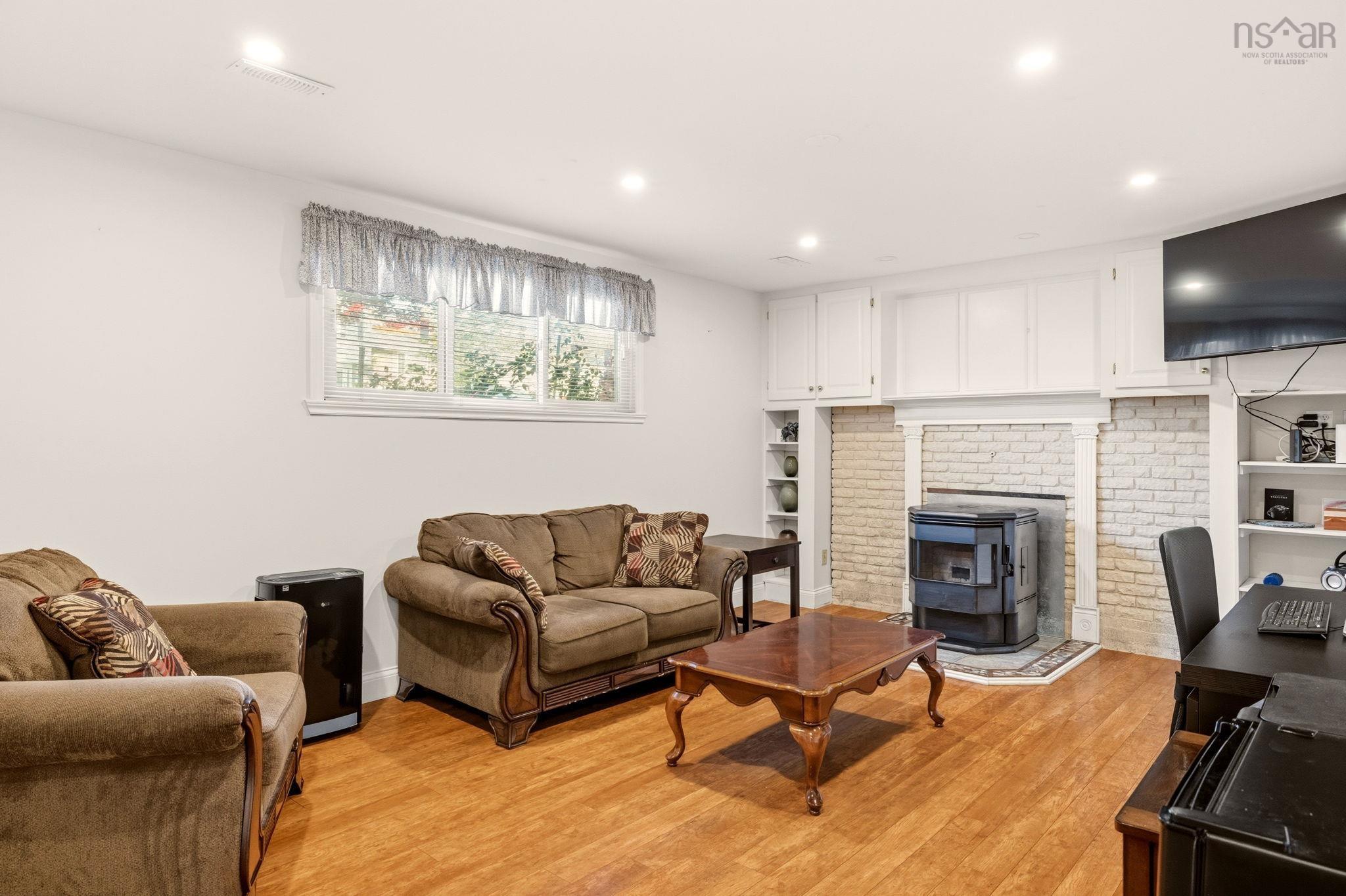 View image 19