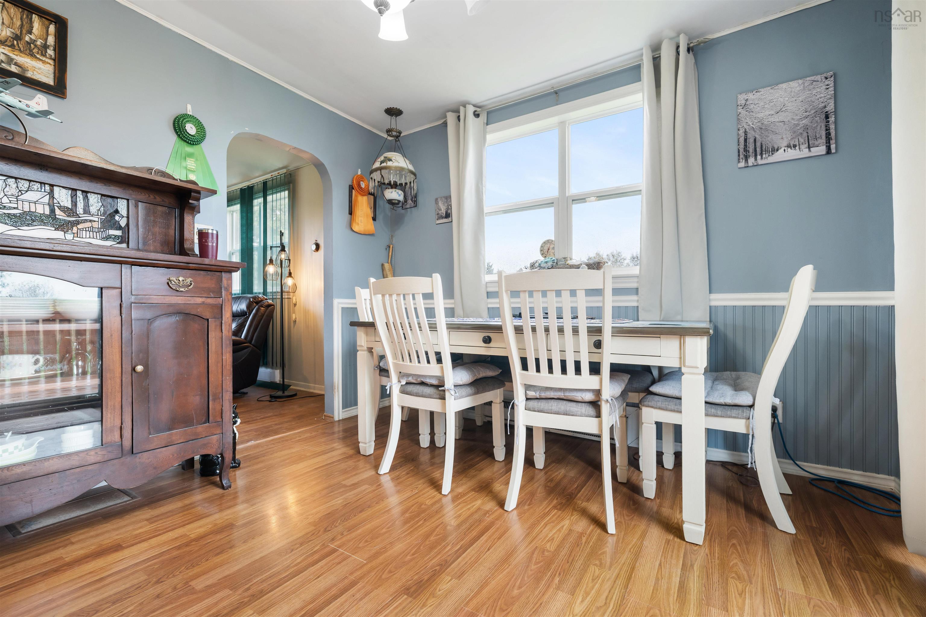 View image 11