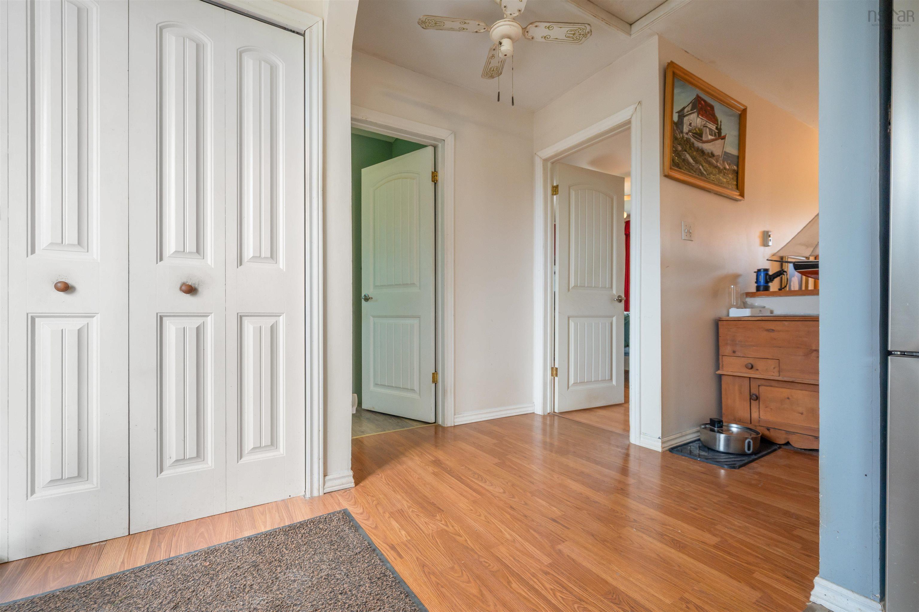 View image 18