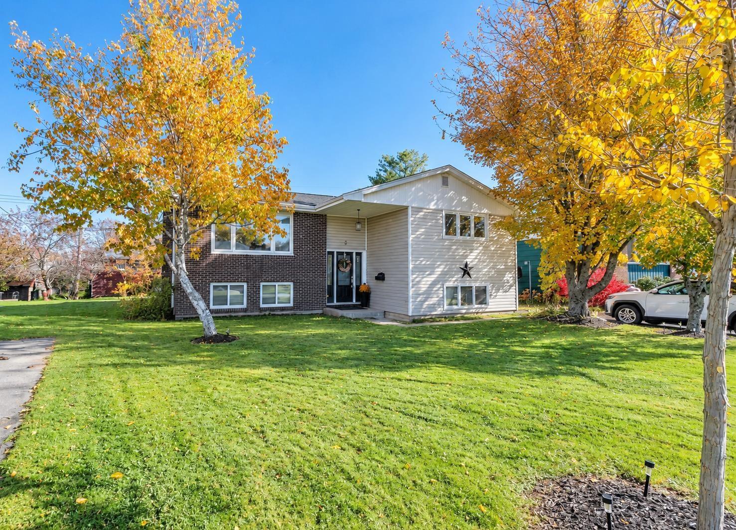 Thumbnail image for 5 Hollyoake Lane MLS<sup>®</sup> 202626792
