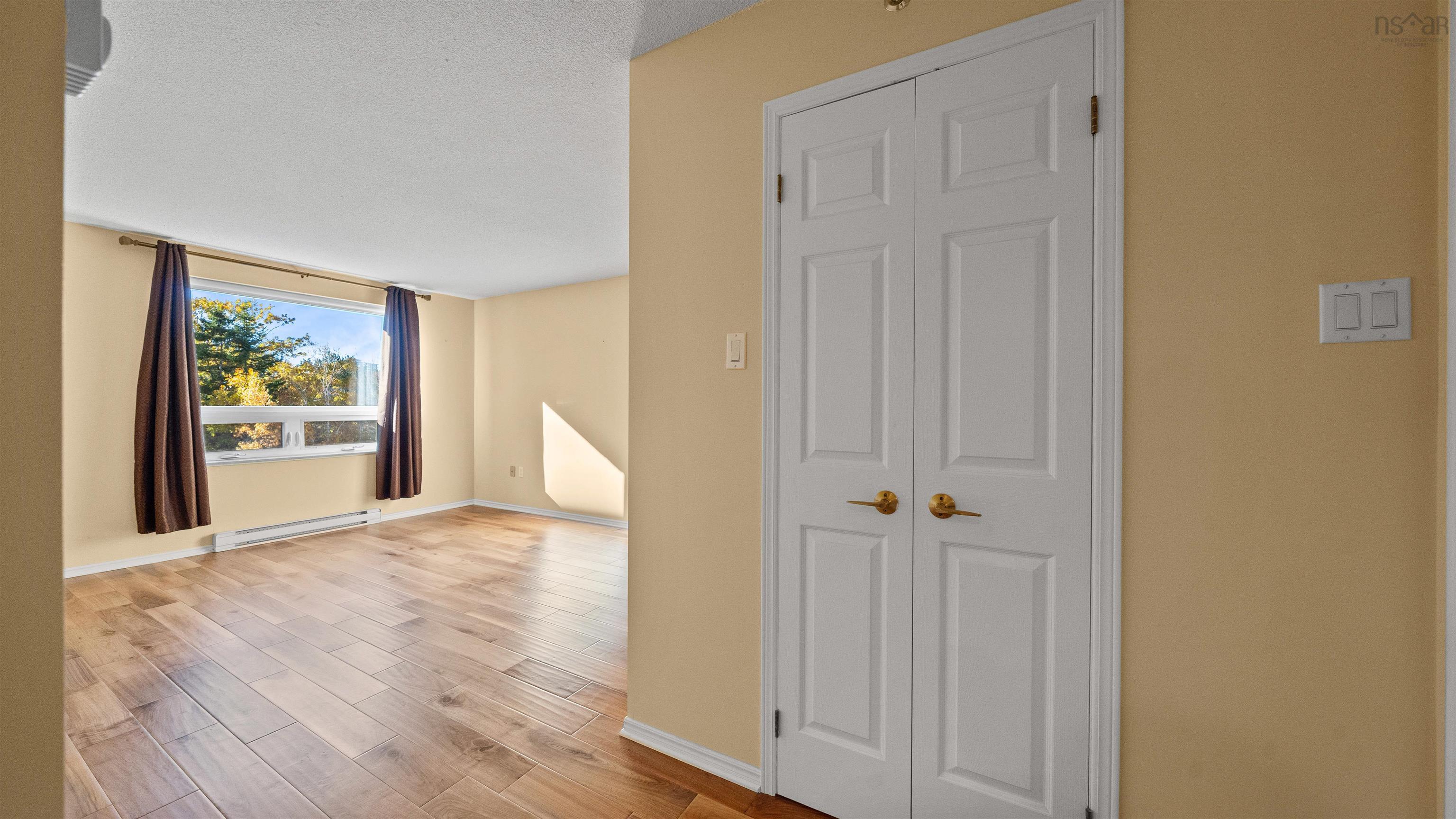 View image 12