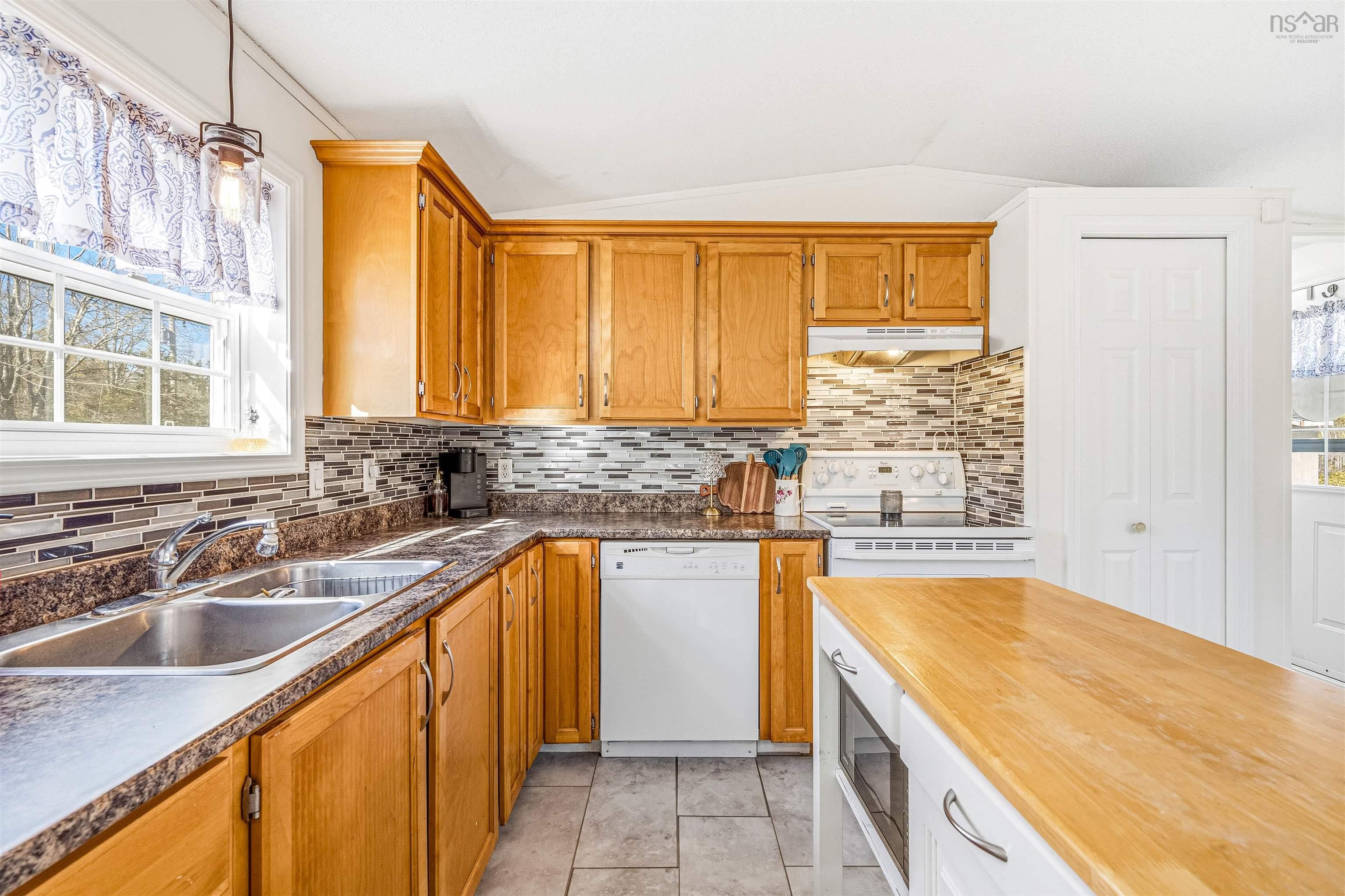 View image 12