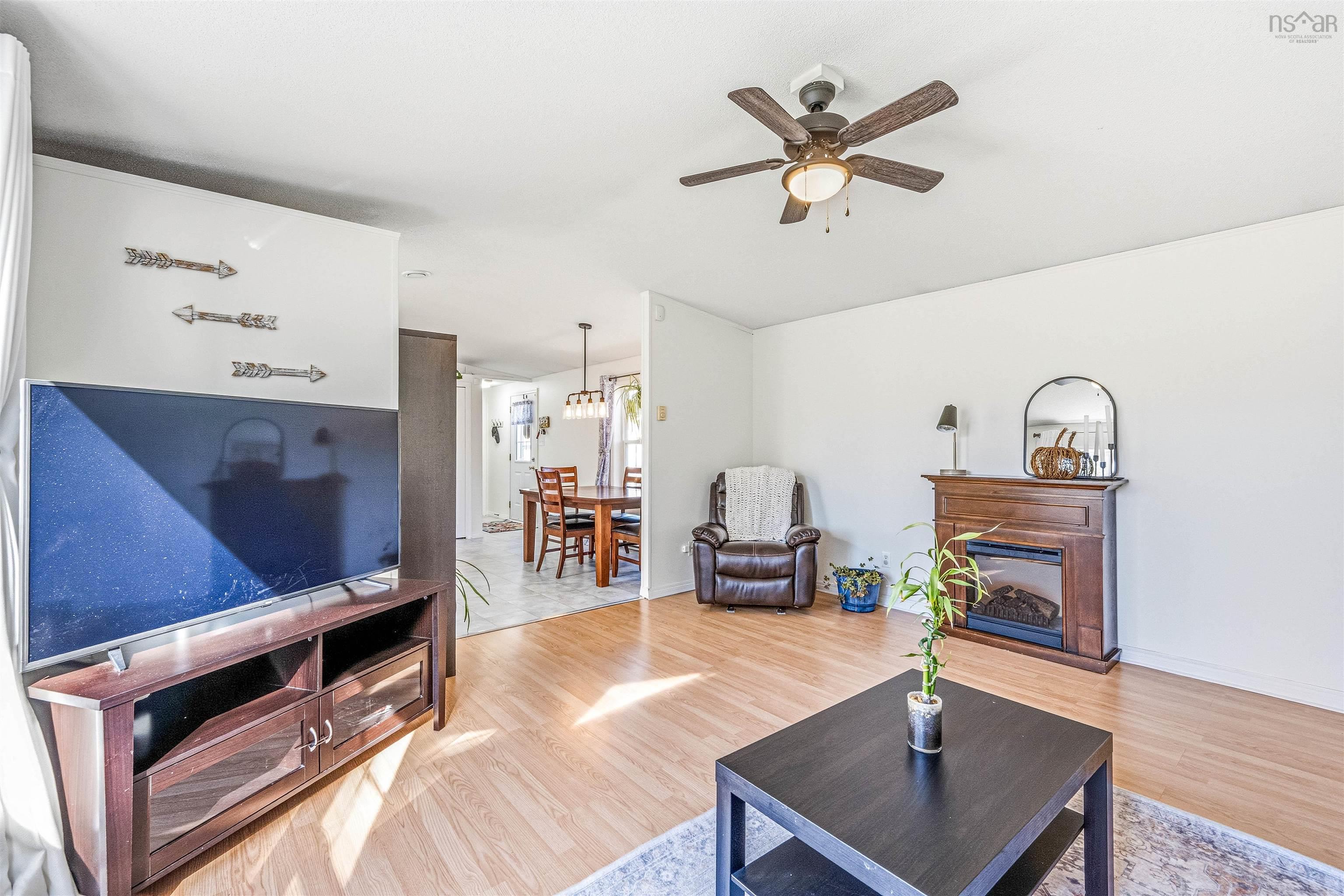 View image 18