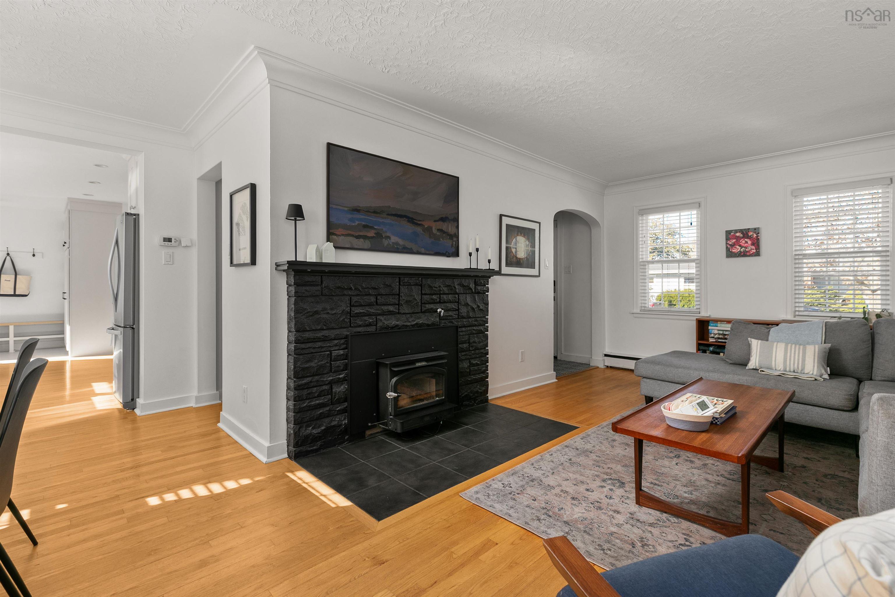 View image 11