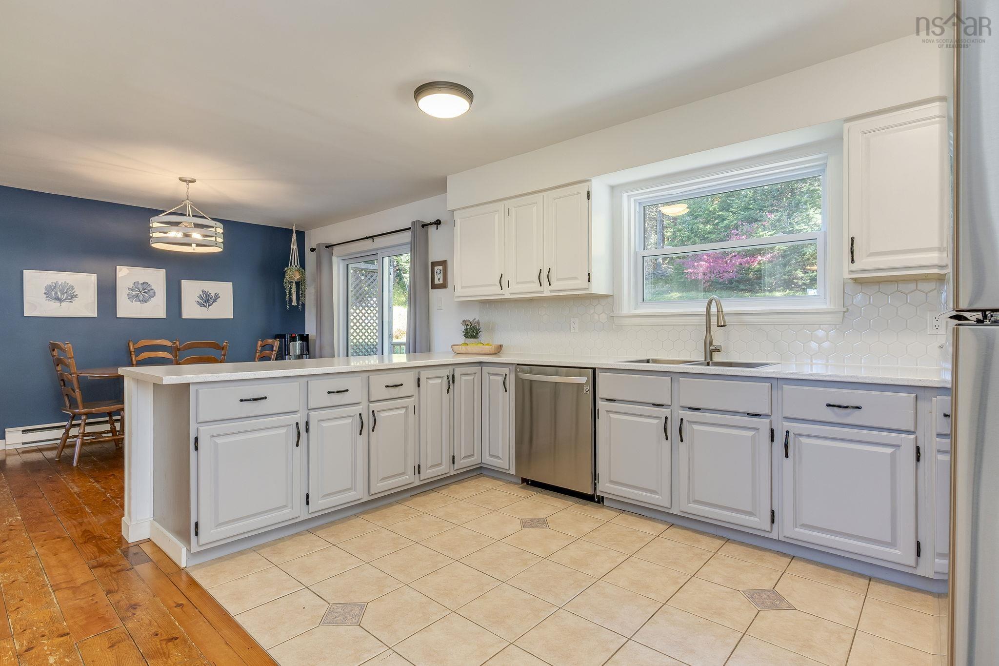 View image 10
