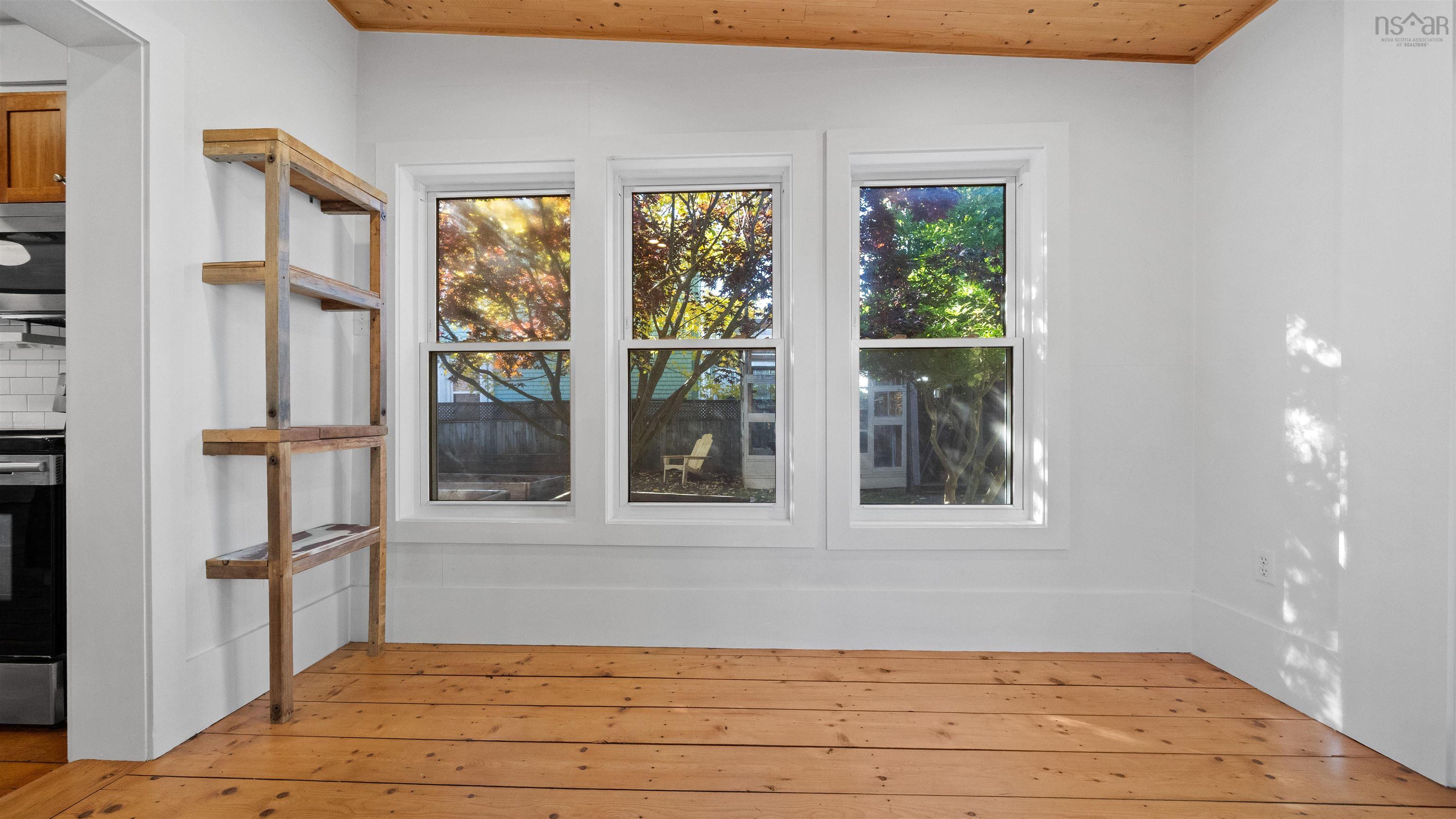 View image 12