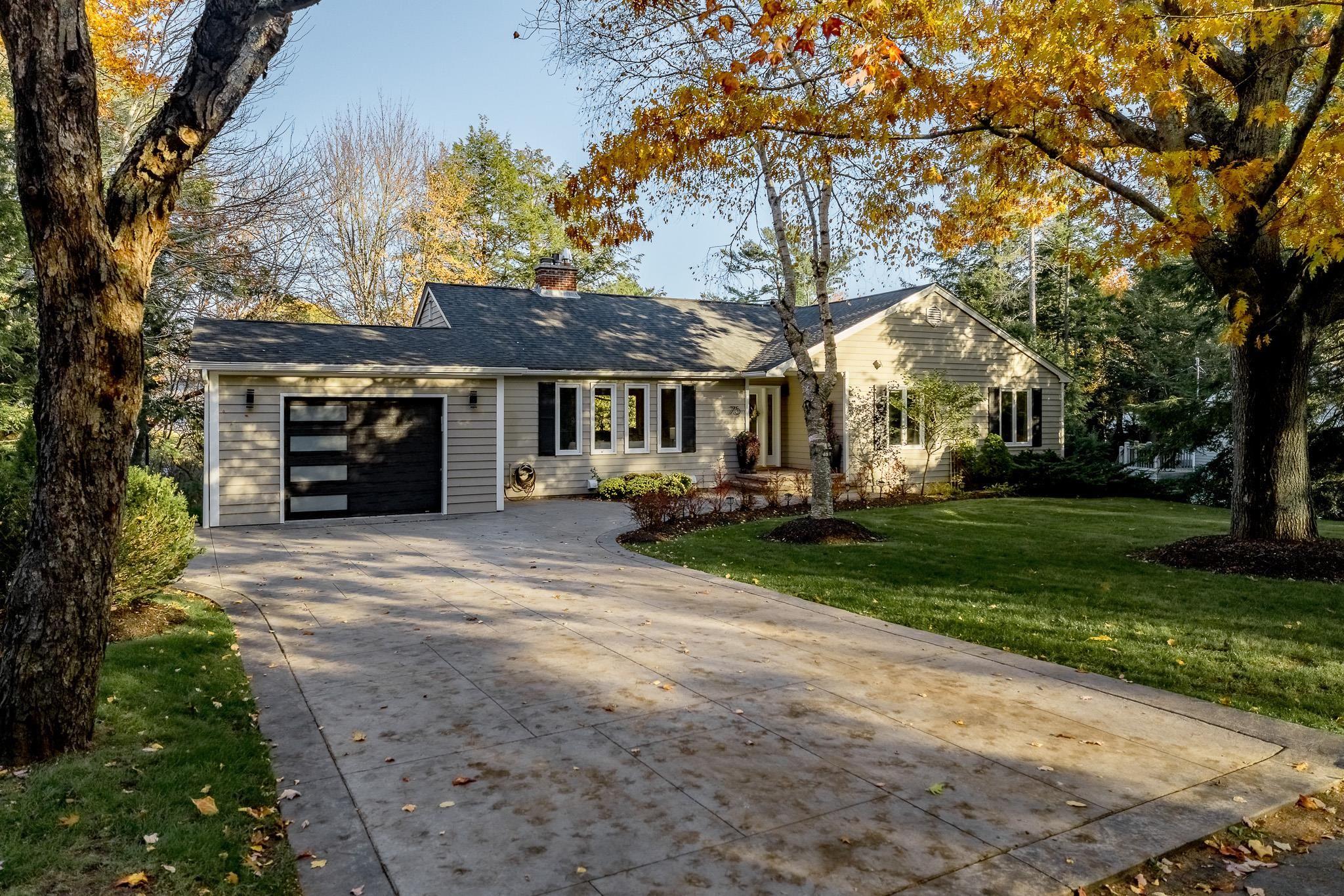 Thumbnail image for 75 Lake Drive MLS<sup>®</sup> 202627039