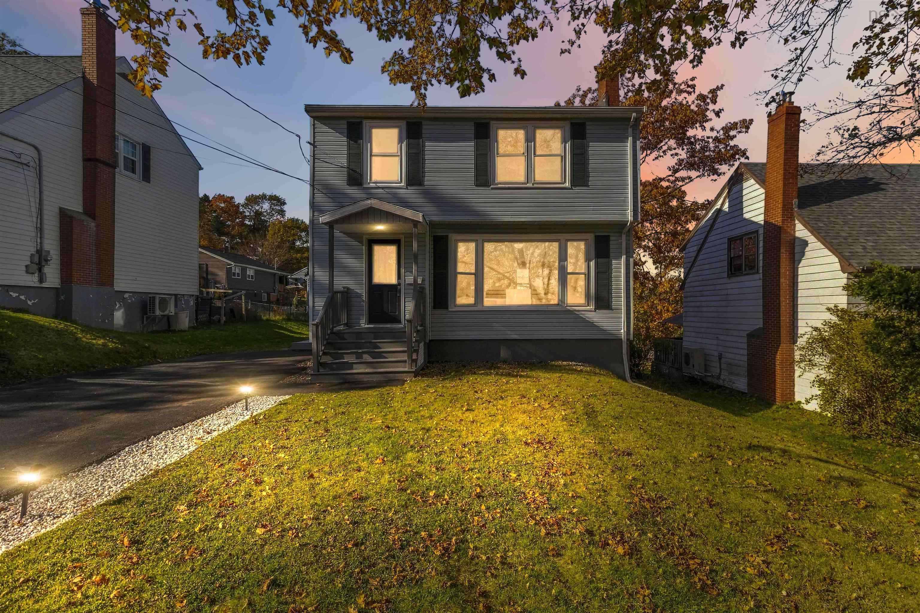 Thumbnail image for 4 Arvida Avenue Avenue MLS<sup>®</sup> 202627048