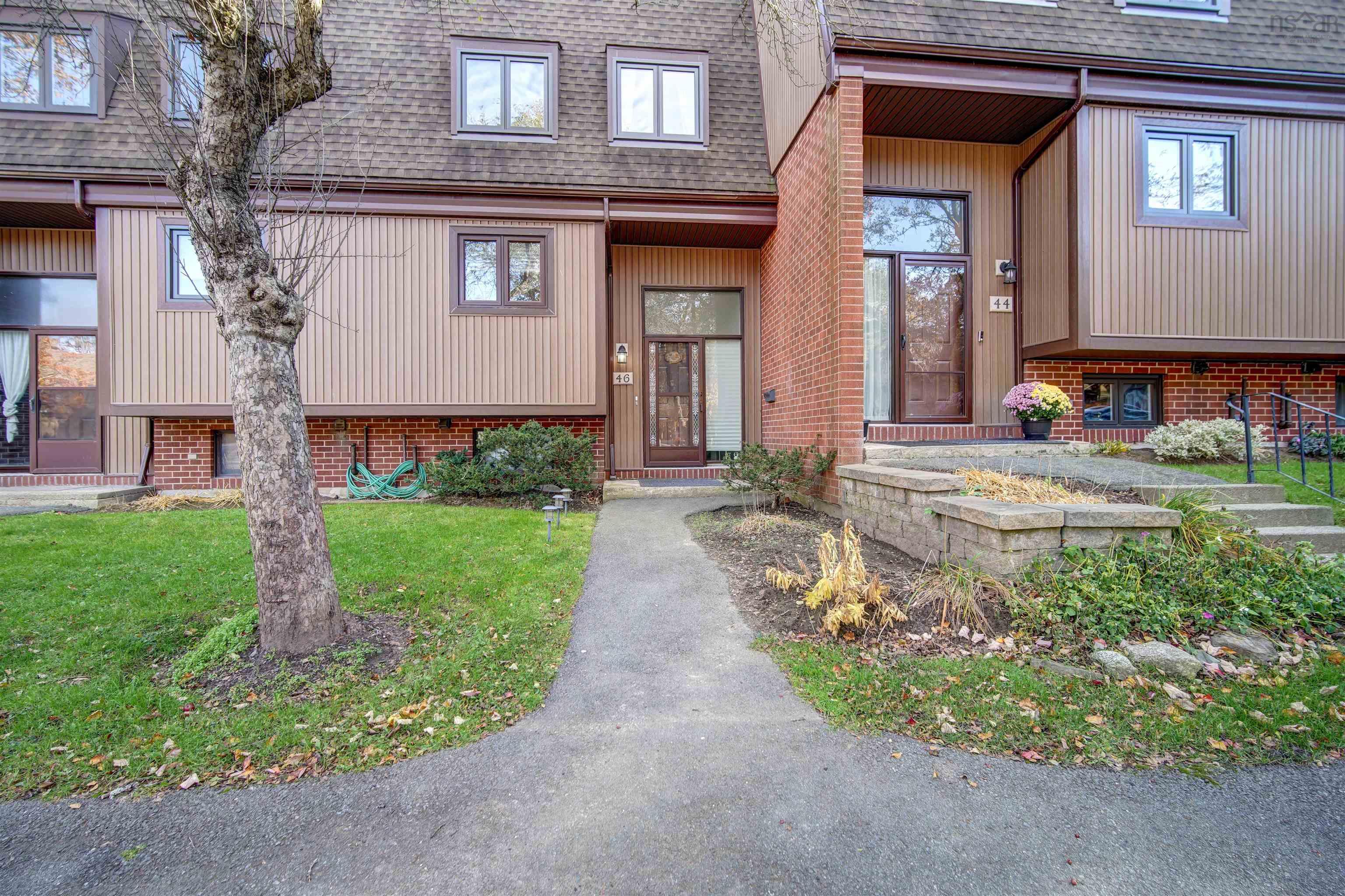 Thumbnail image for 46 Hanover Court MLS<sup>®</sup> 202627068