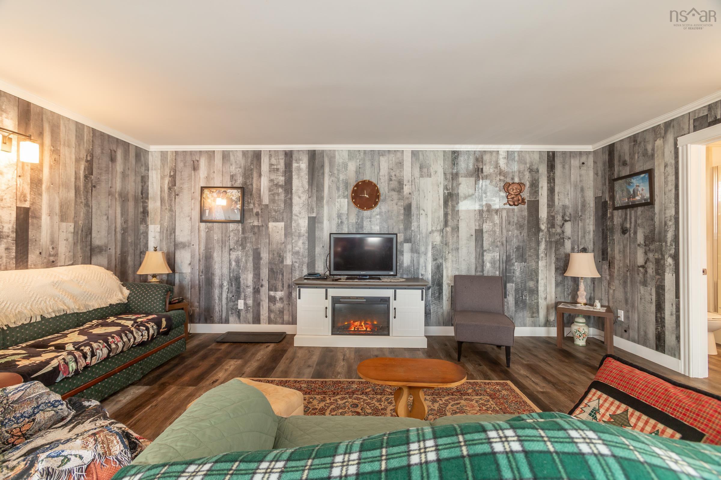 Thumbnail image for 580 Rumsey Lake Road MLS<sup>®</sup> 202405091