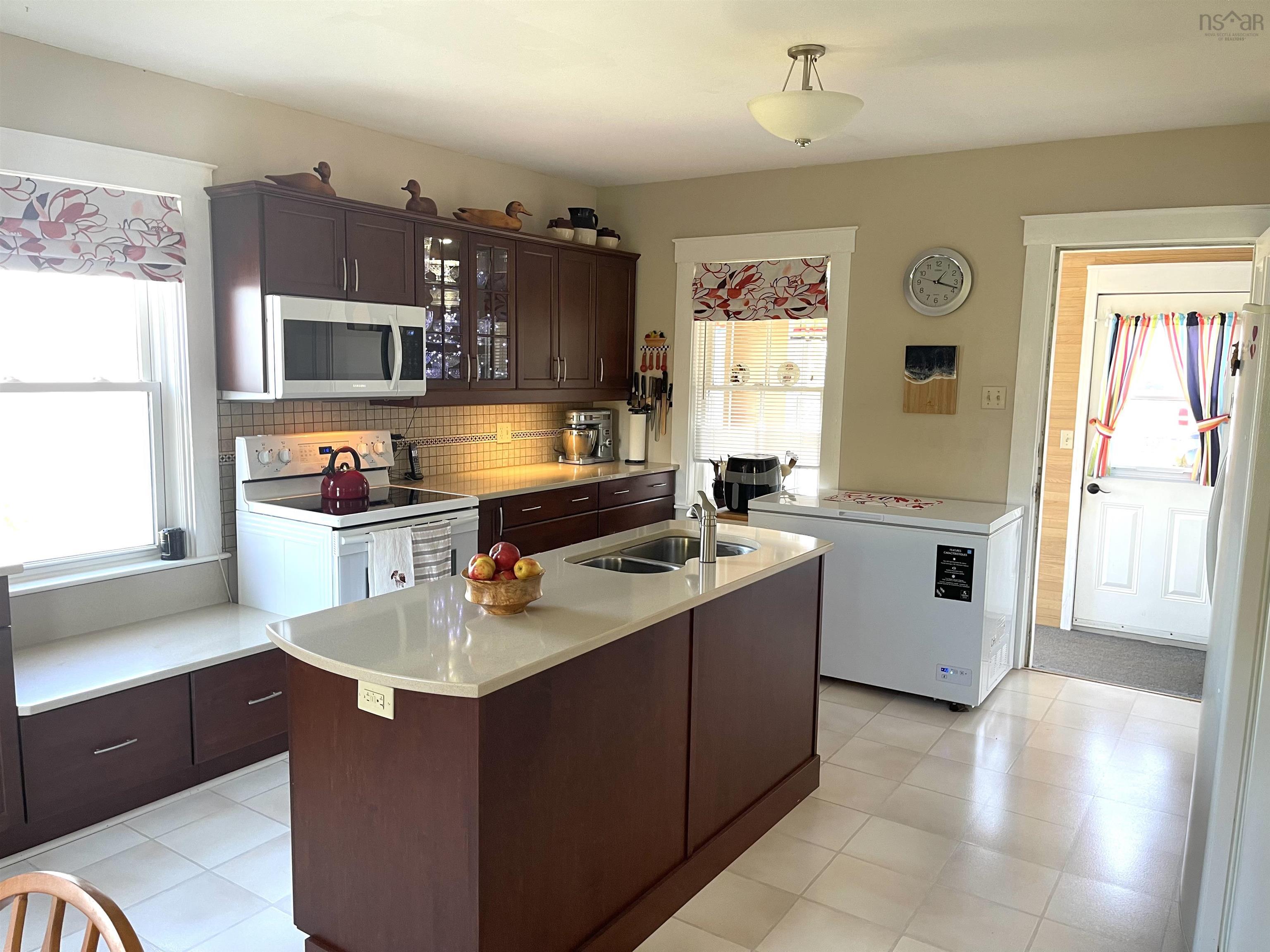 Thumbnail image for 1729 Highway 6 MLS<sup>®</sup> 202425598