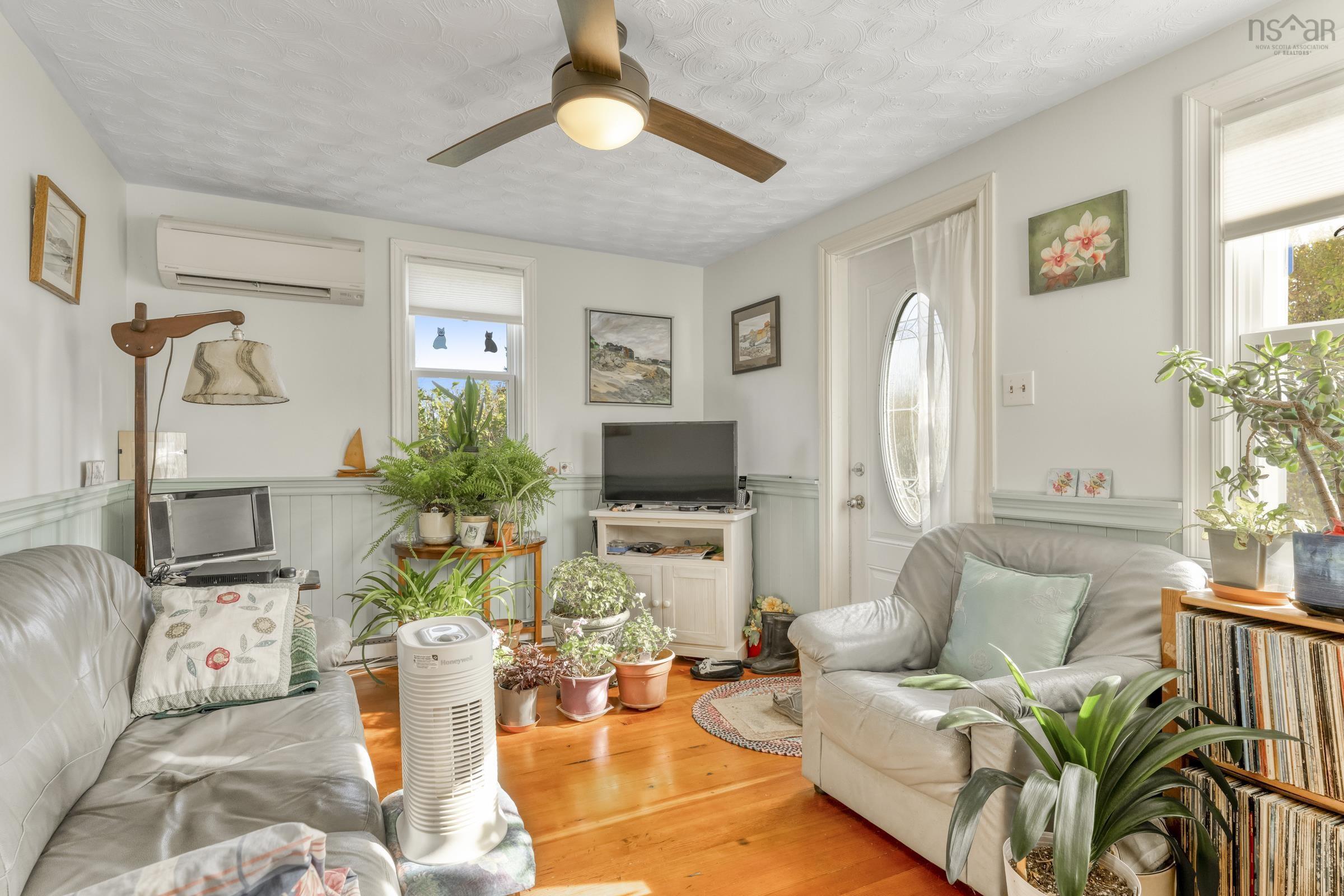 Thumbnail image for 501 Stonehurst Road MLS<sup>®</sup> 202426247