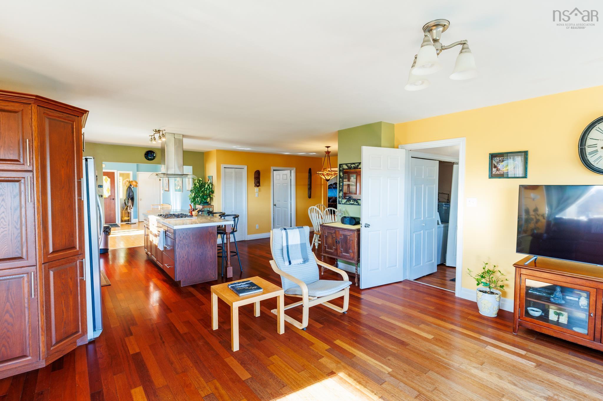 Thumbnail image for 119 Island View Drive MLS<sup>®</sup> 202426826