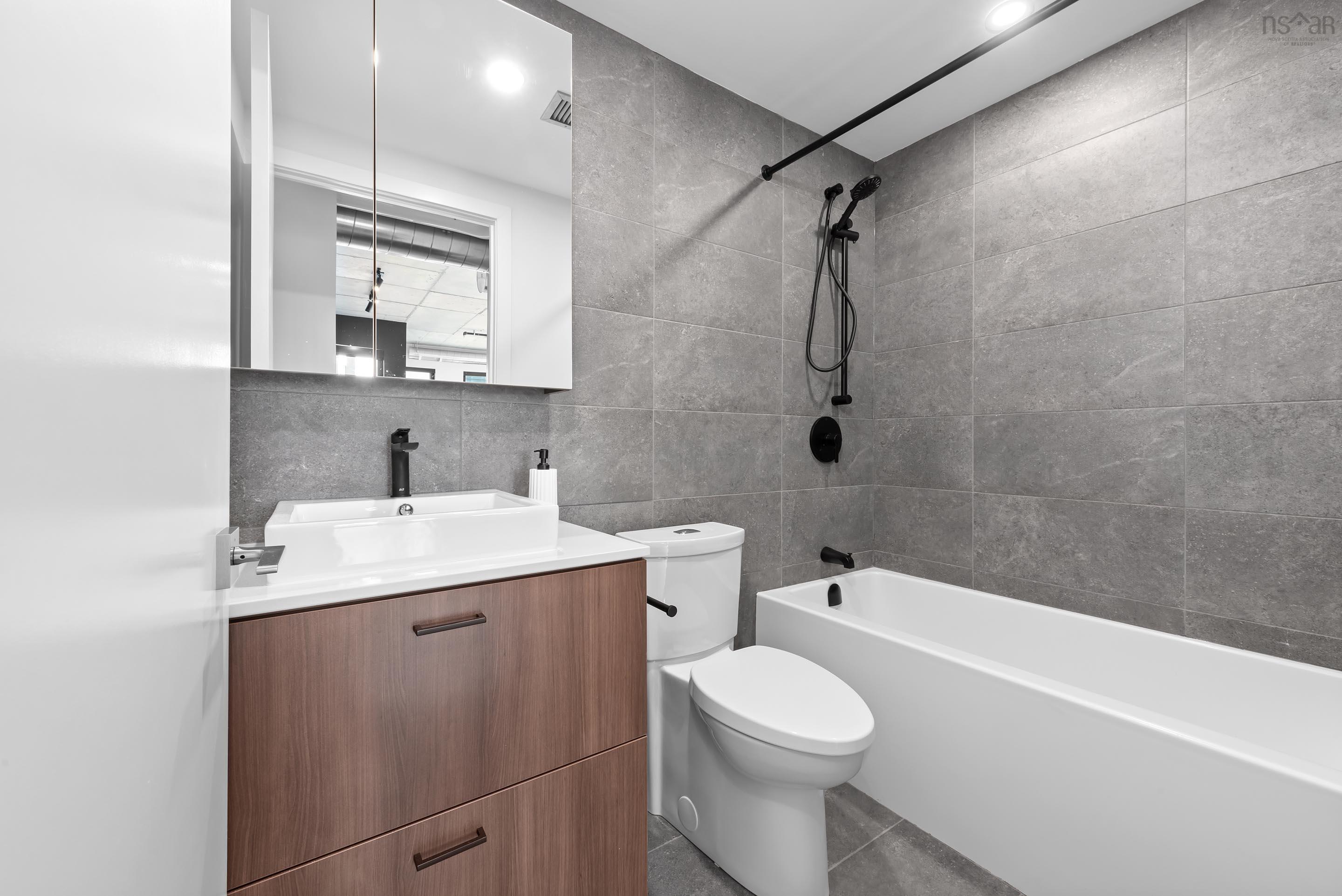 Thumbnail image for 404 5511 Bilby St Street MLS<sup>®</sup> 202500248