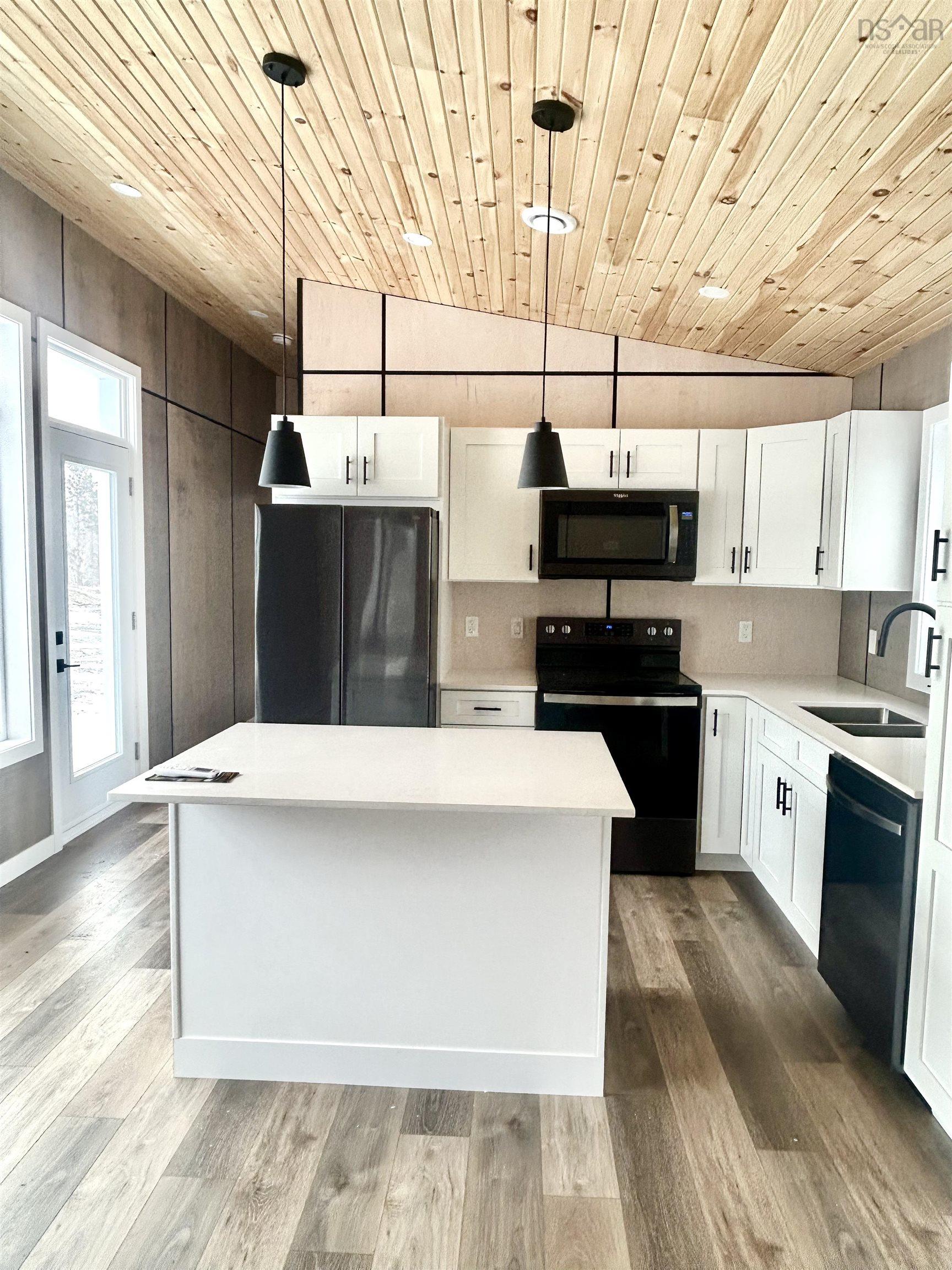 Thumbnail image for 25 Parkdale Crescent MLS<sup>®</sup> 202501590