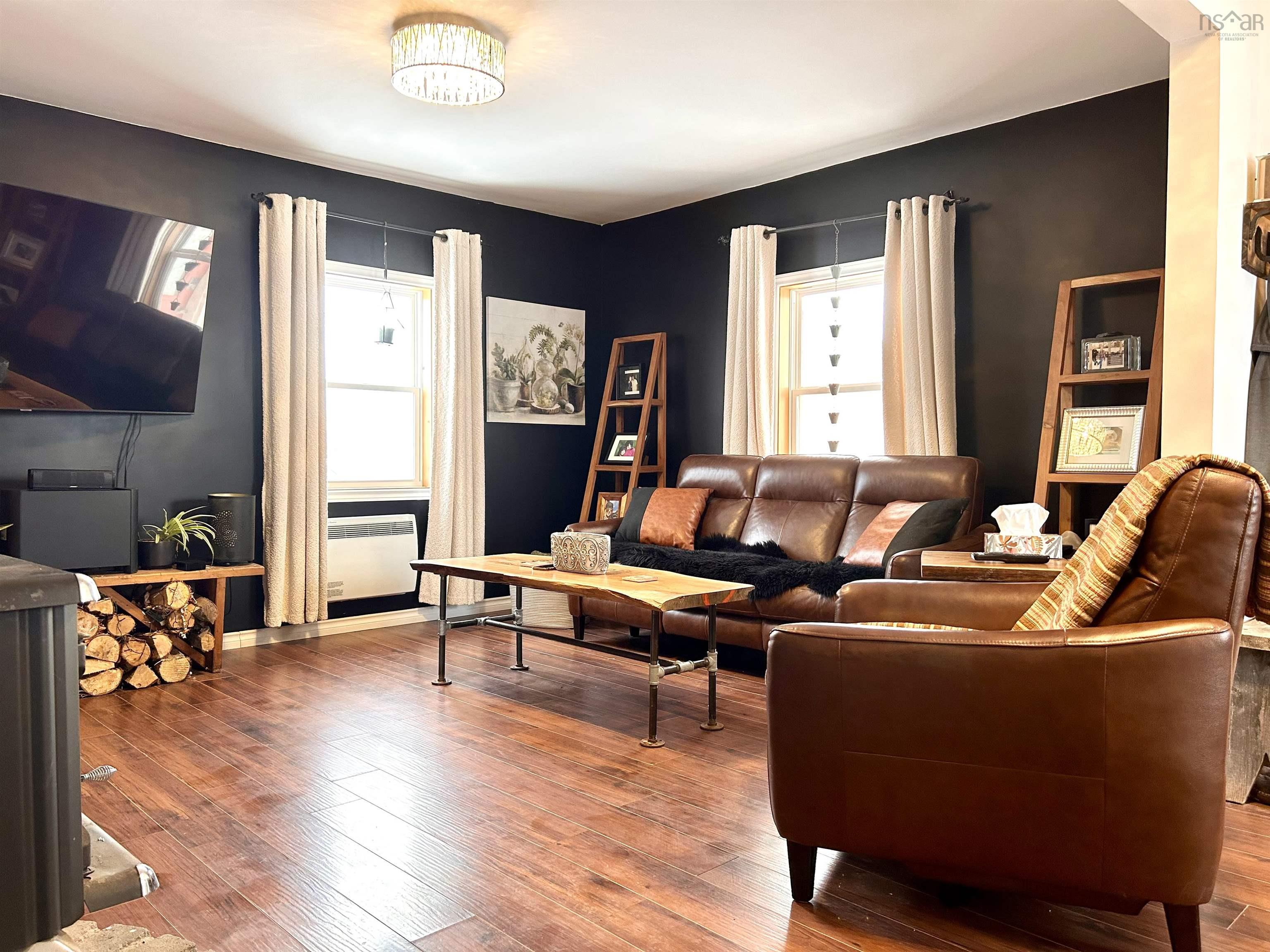 Thumbnail image for 139 Main Street MLS<sup>®</sup> 202501595