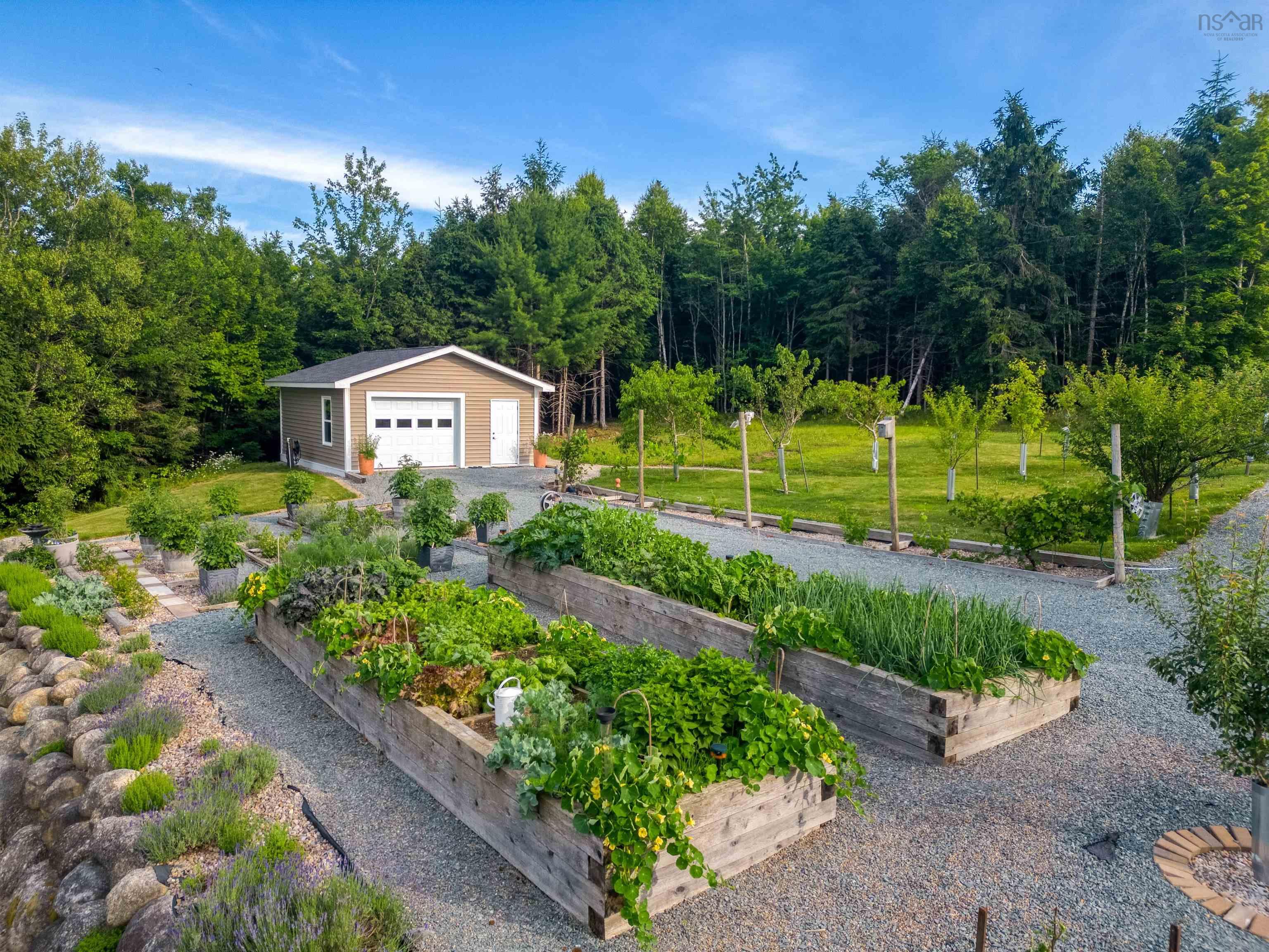 Thumbnail image for 197 Somerset Road MLS<sup>®</sup> 202501615