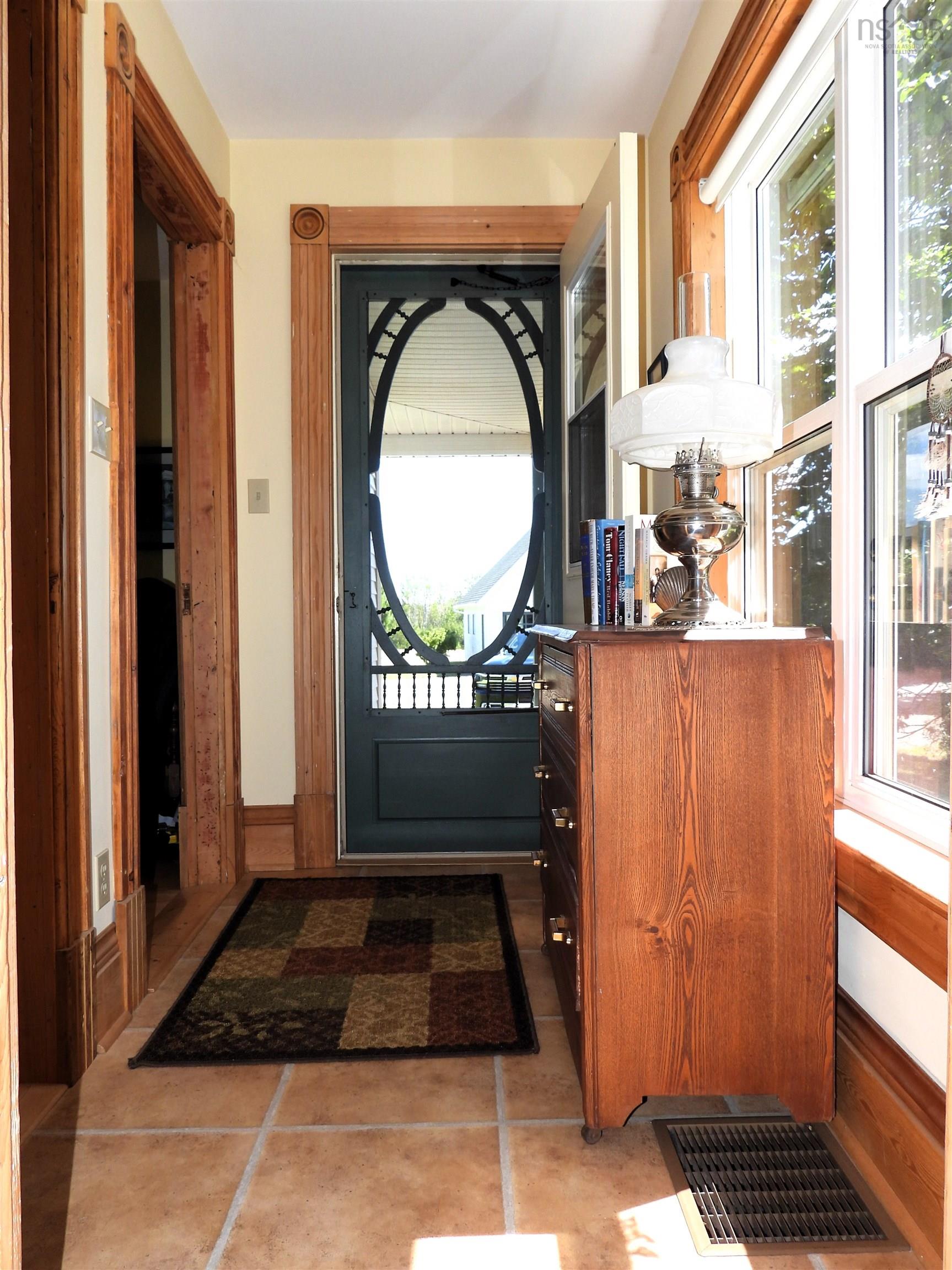 Thumbnail image for 5939 366 Highway MLS<sup>®</sup> 202502437