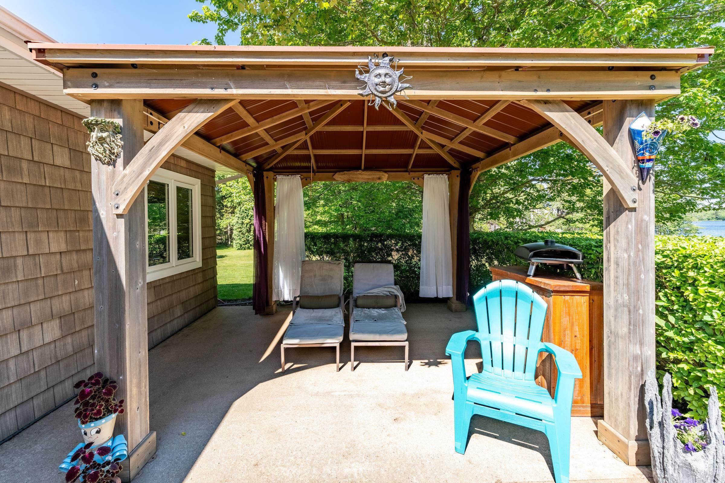 Thumbnail image for 4400 Second Division Road MLS<sup>®</sup> 202505029