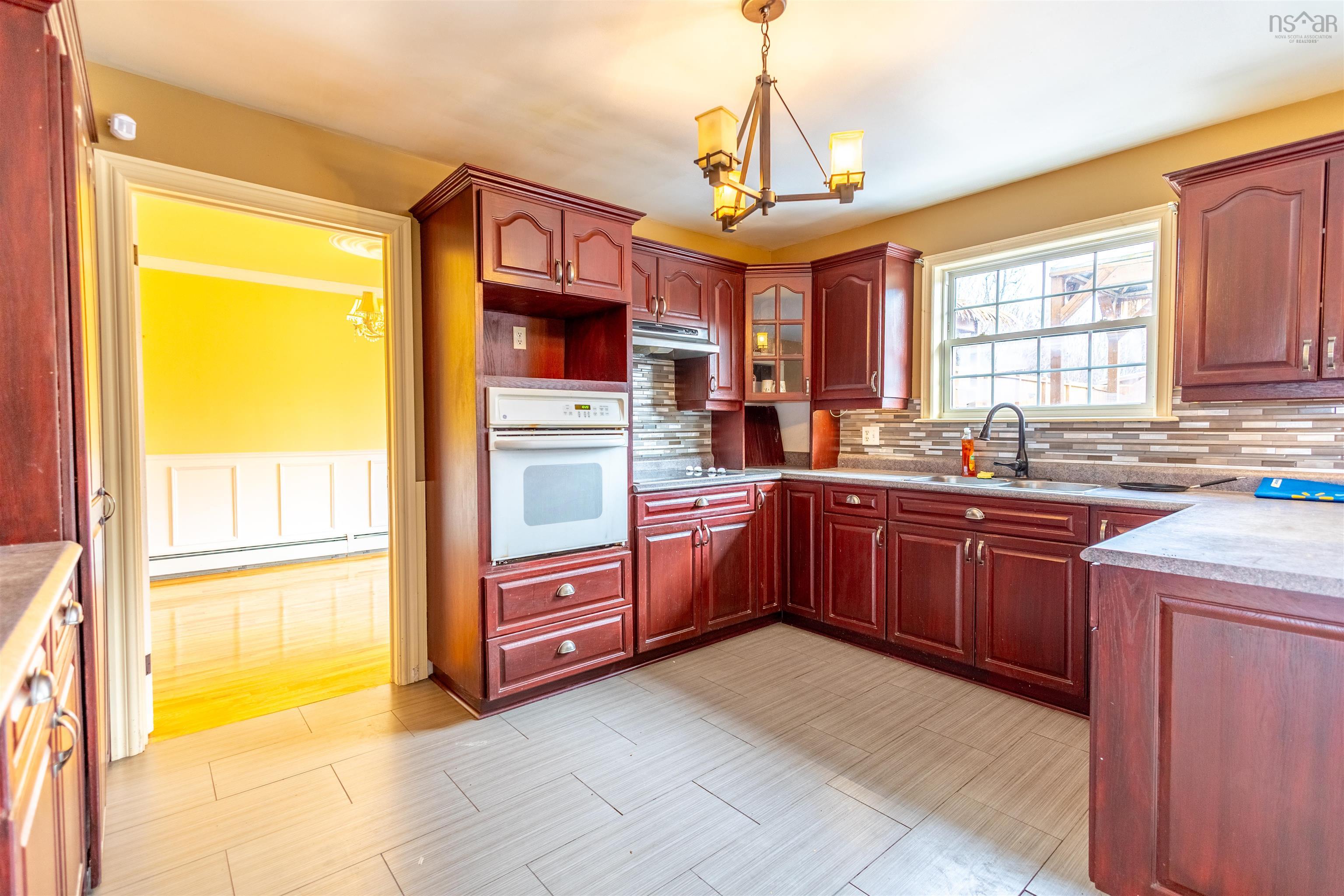 Thumbnail image for 500 Johnson Road MLS<sup>®</sup> 202505179