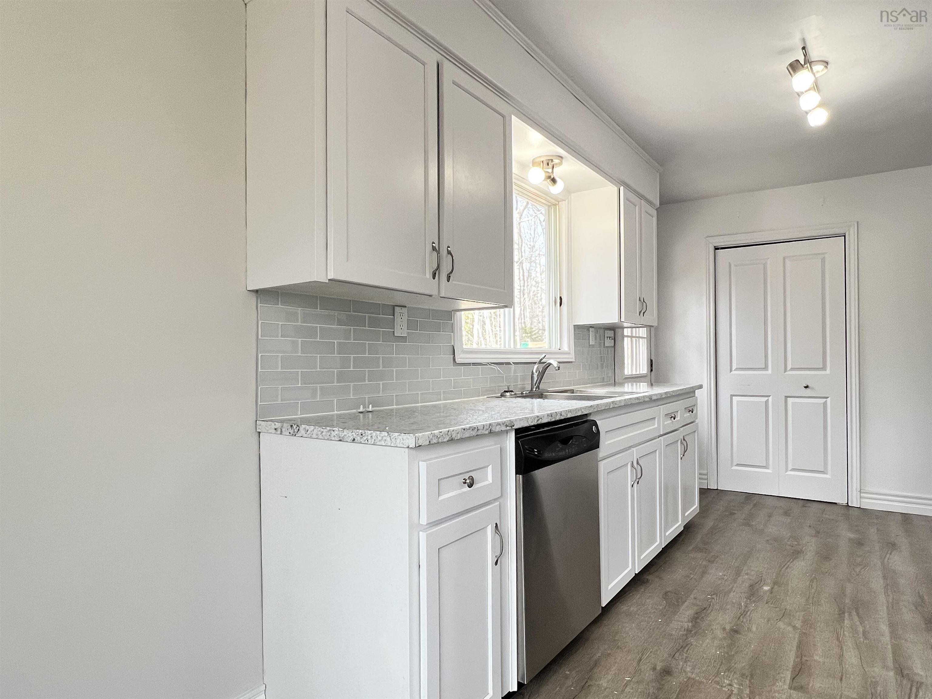 Thumbnail image for 1005 Alma Road MLS<sup>®</sup> 202505695