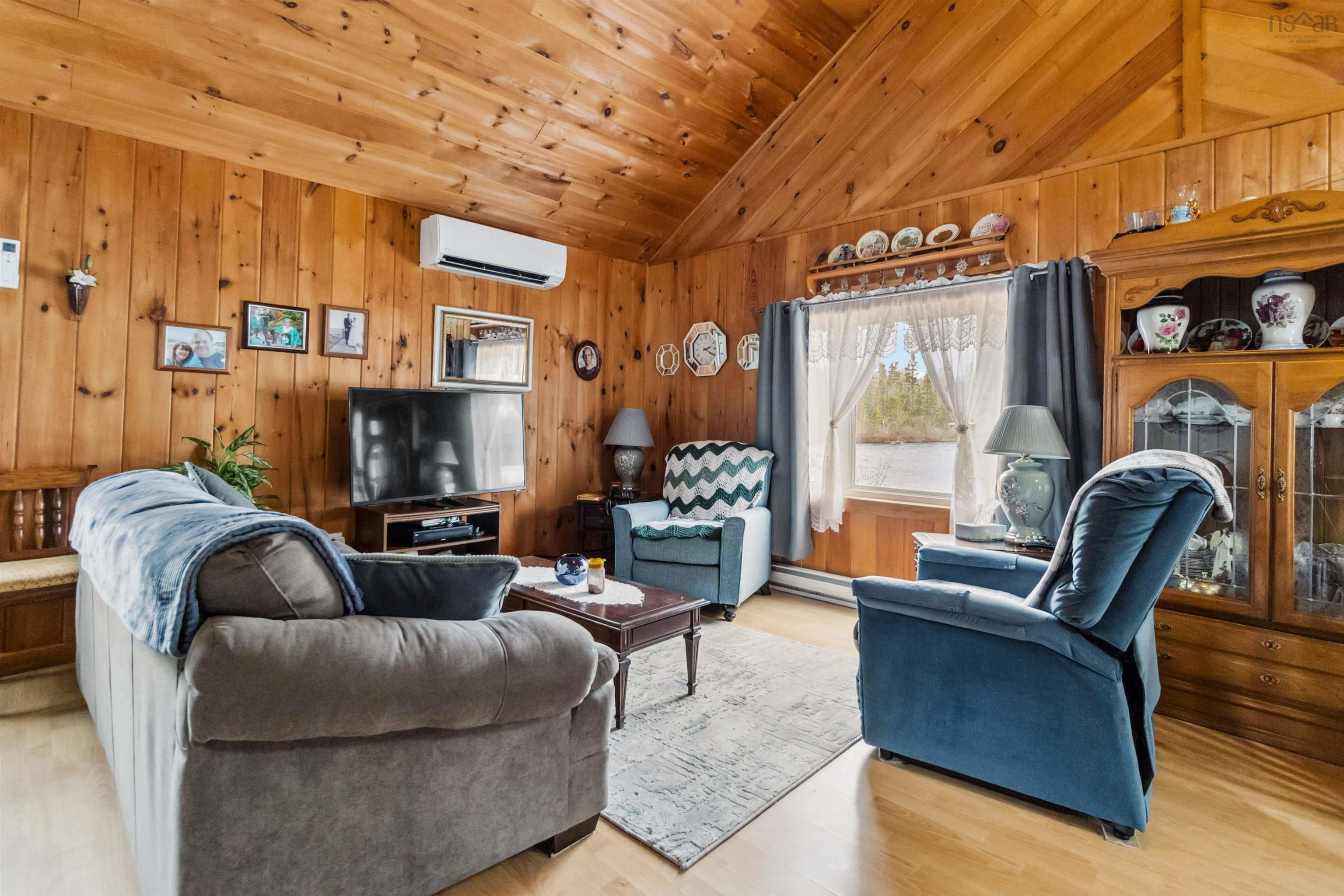 Thumbnail image for 3288 Highway 3 MLS<sup>®</sup> 202506893