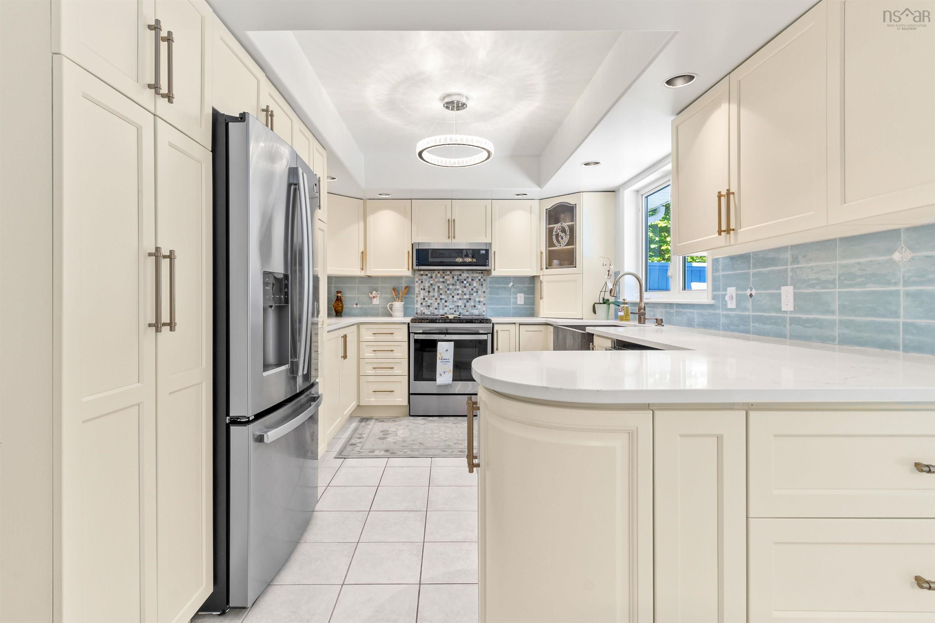 Thumbnail image for 99 Stone Mount Drive MLS<sup>®</sup> 202515152