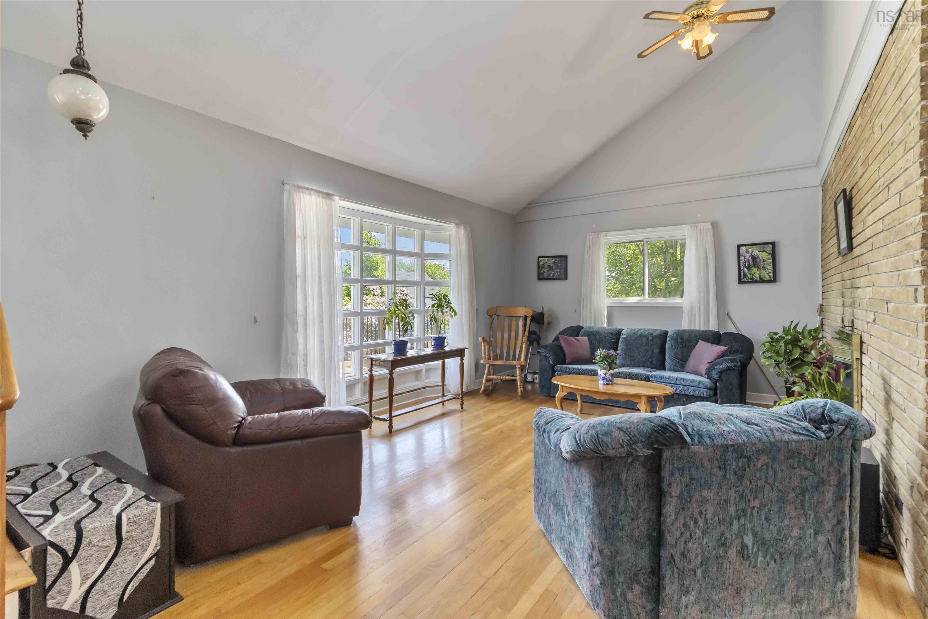 Thumbnail image for 98 Wildwood Boulevard MLS<sup>®</sup> 202515949