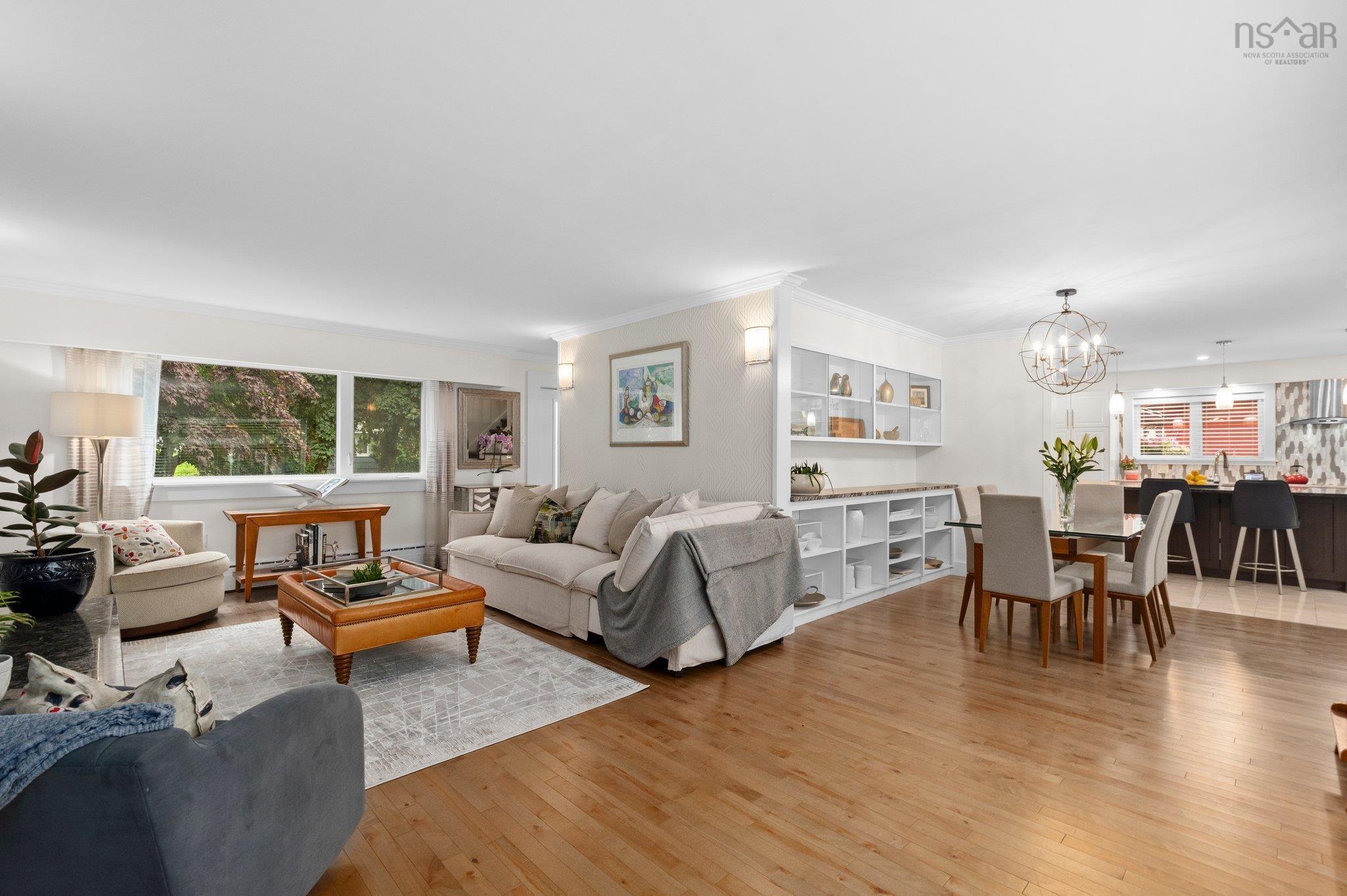 Thumbnail image for 7062 Royal Pine Avenue MLS<sup>®</sup> 202516187