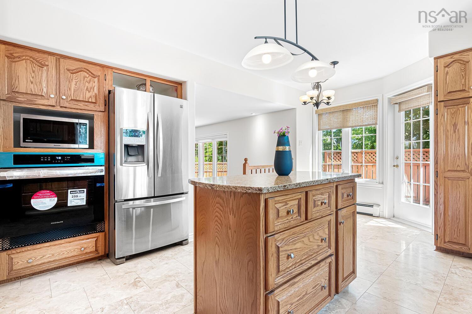 Thumbnail image for 15 Essex Lane MLS<sup>®</sup> 202519508