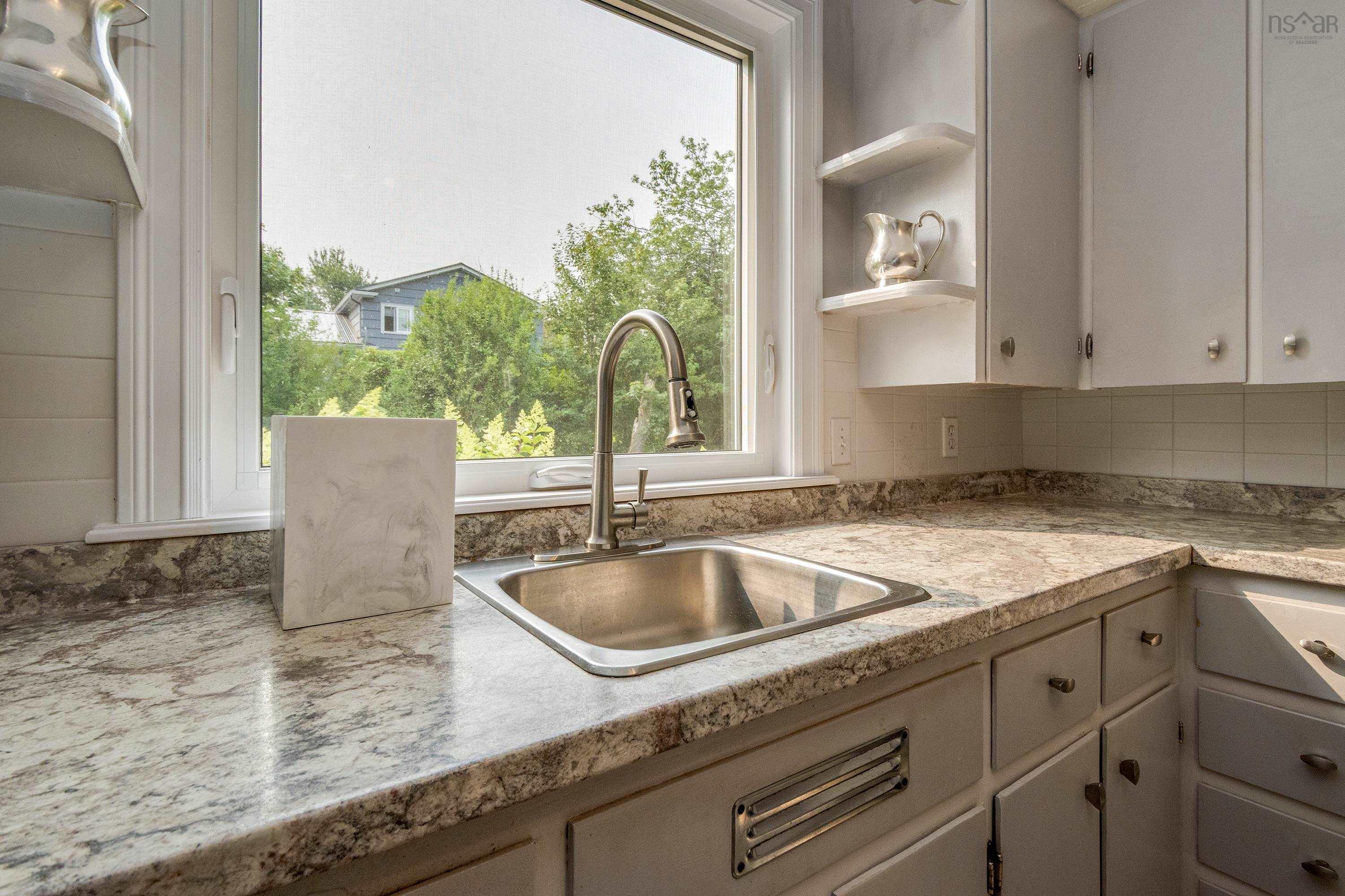 Thumbnail image for 28 Piers Avenue MLS<sup>®</sup> 202519901