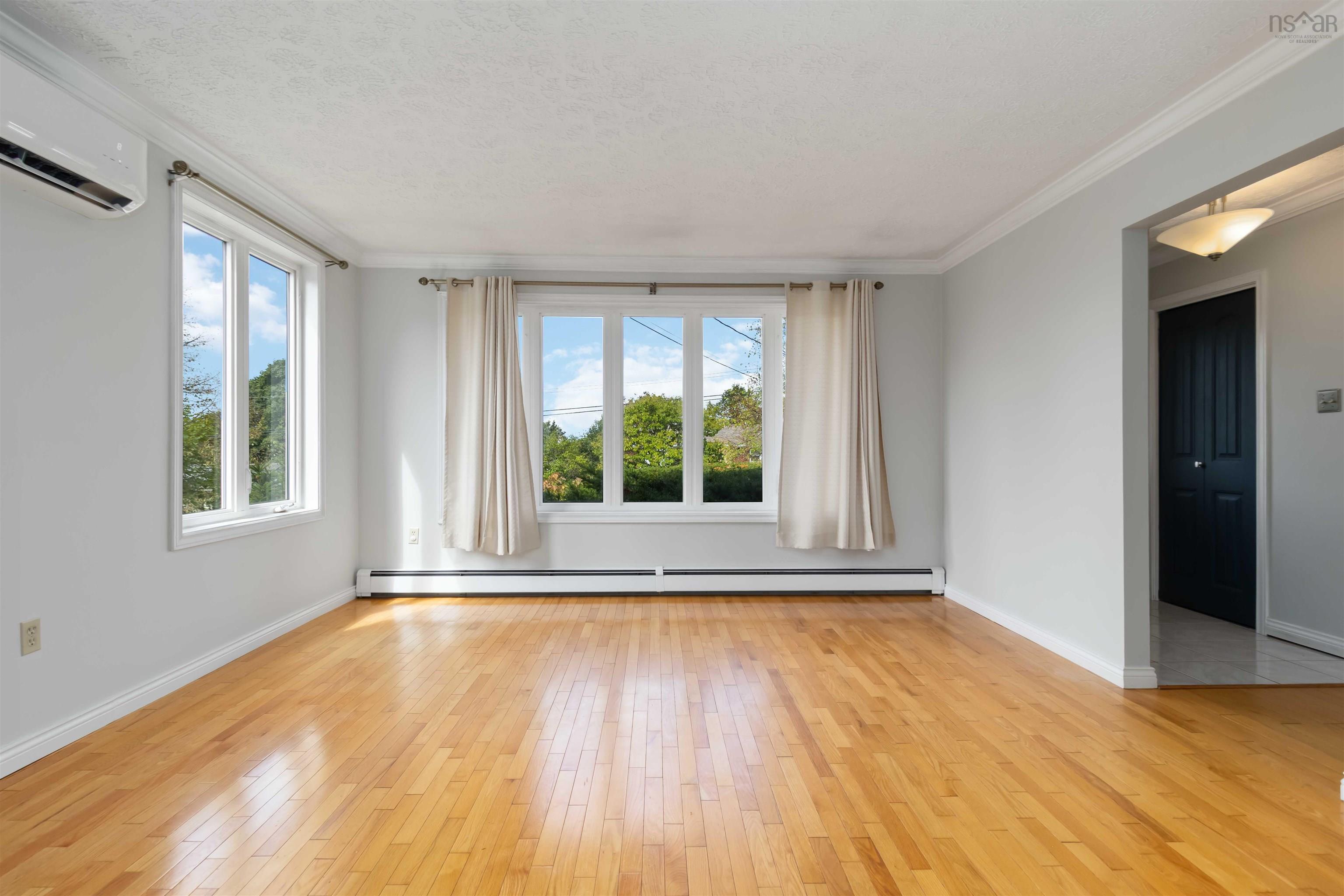 Thumbnail image for 39 Gourok Avenue MLS<sup>®</sup> 202522786