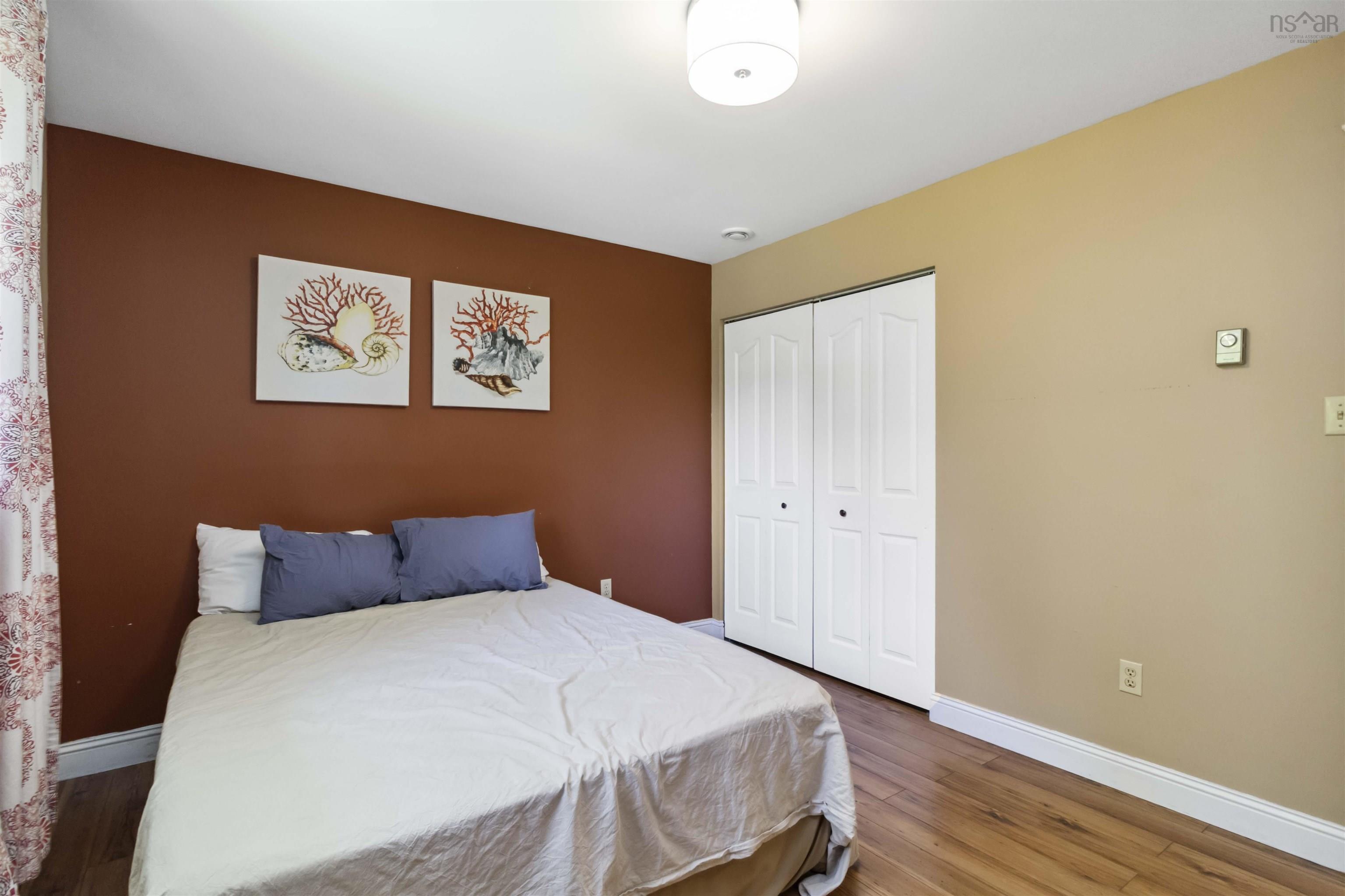 Thumbnail image for 746 Myra Road MLS<sup>®</sup> 202524293