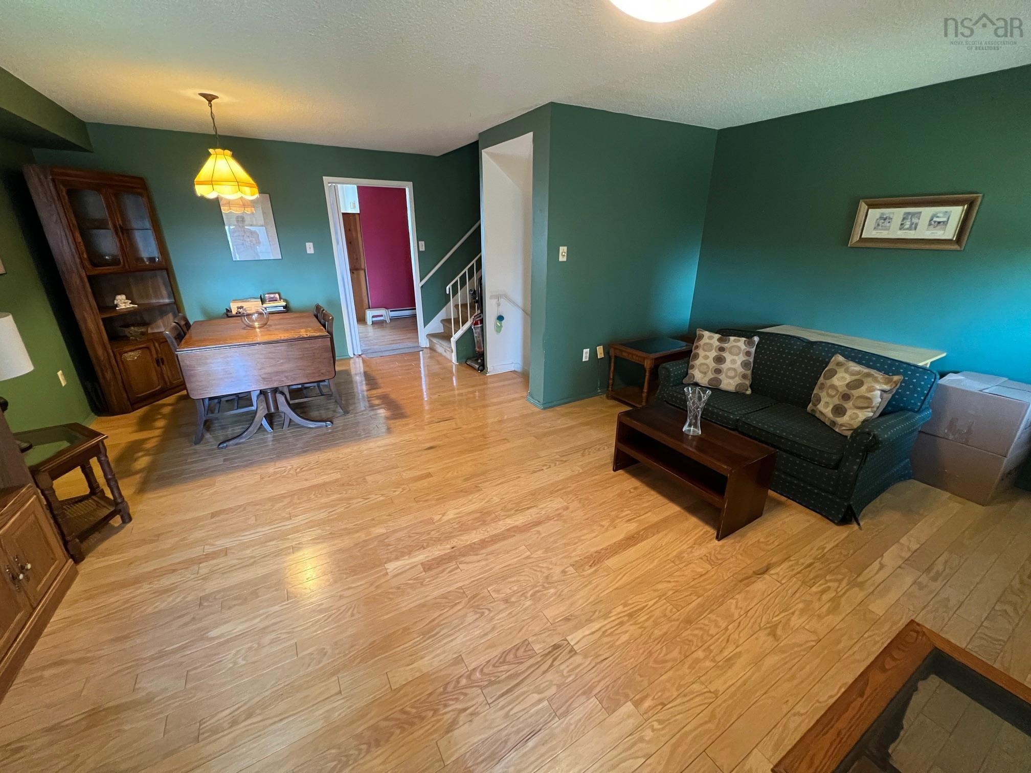 Thumbnail image for 5551 Stoneham Court MLS<sup>®</sup> 202524299