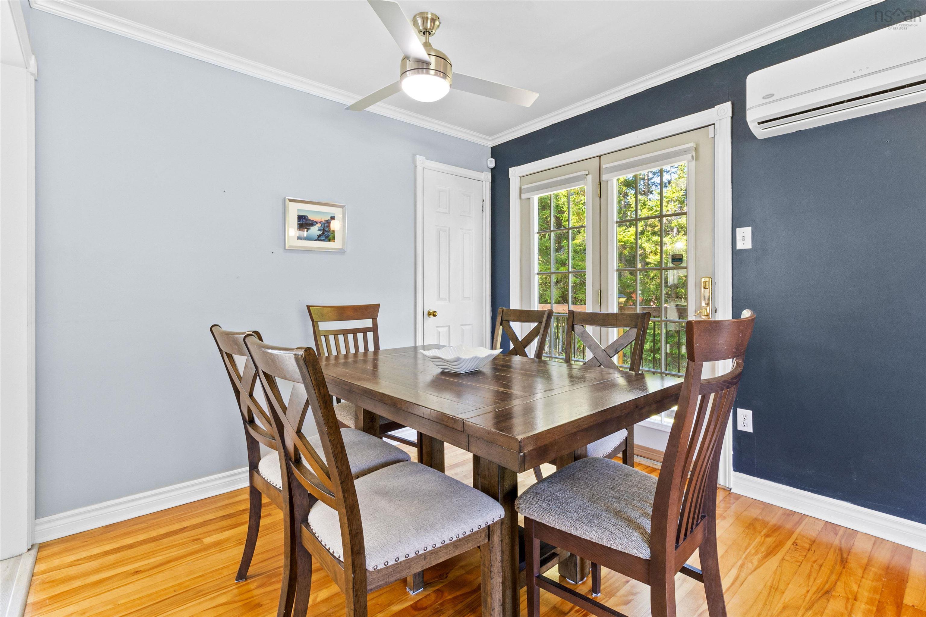 Thumbnail image for 1059 Fall River Road MLS<sup>®</sup> 202524898