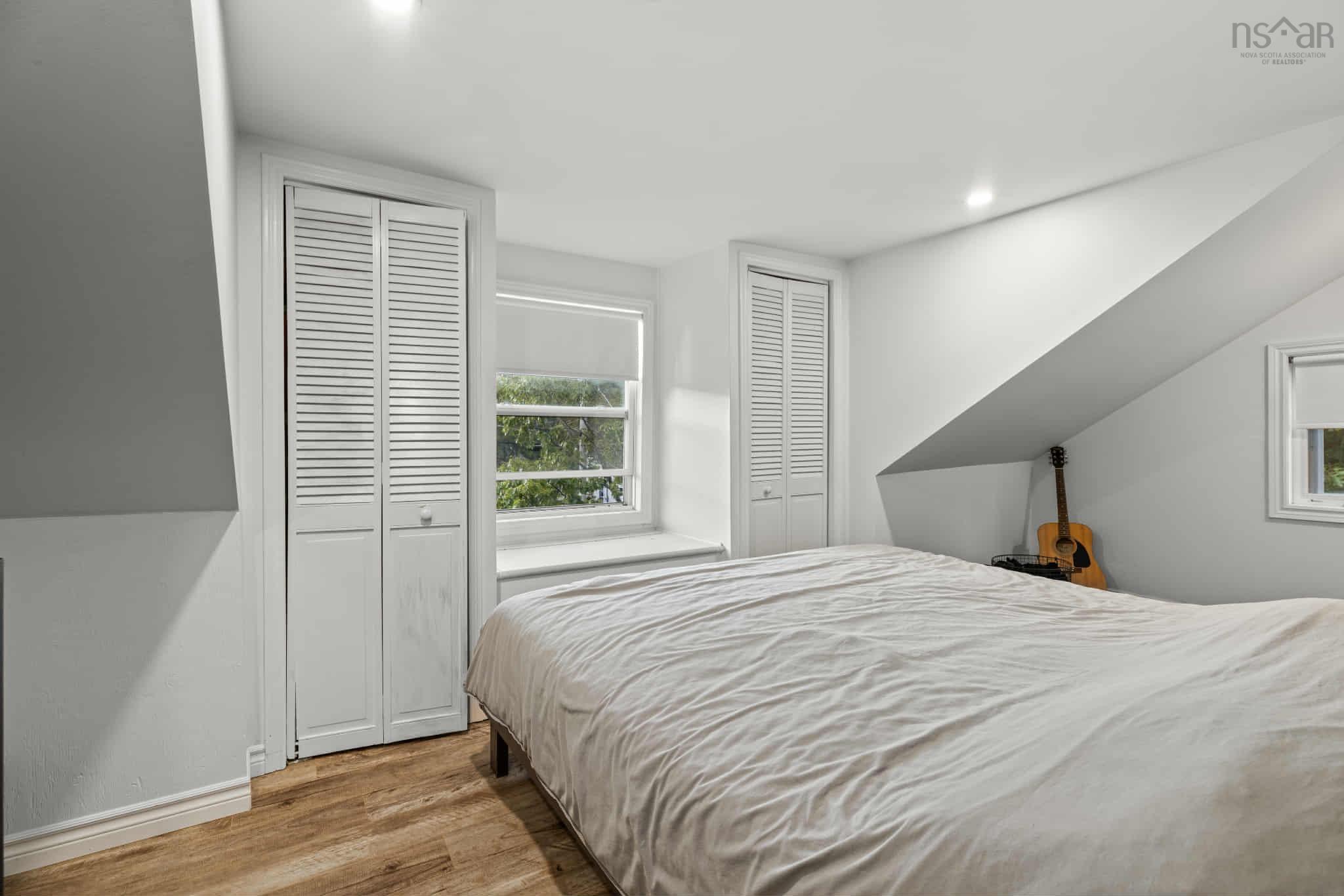 Thumbnail image for 25 Joyce Avenue MLS<sup>®</sup> 202525020