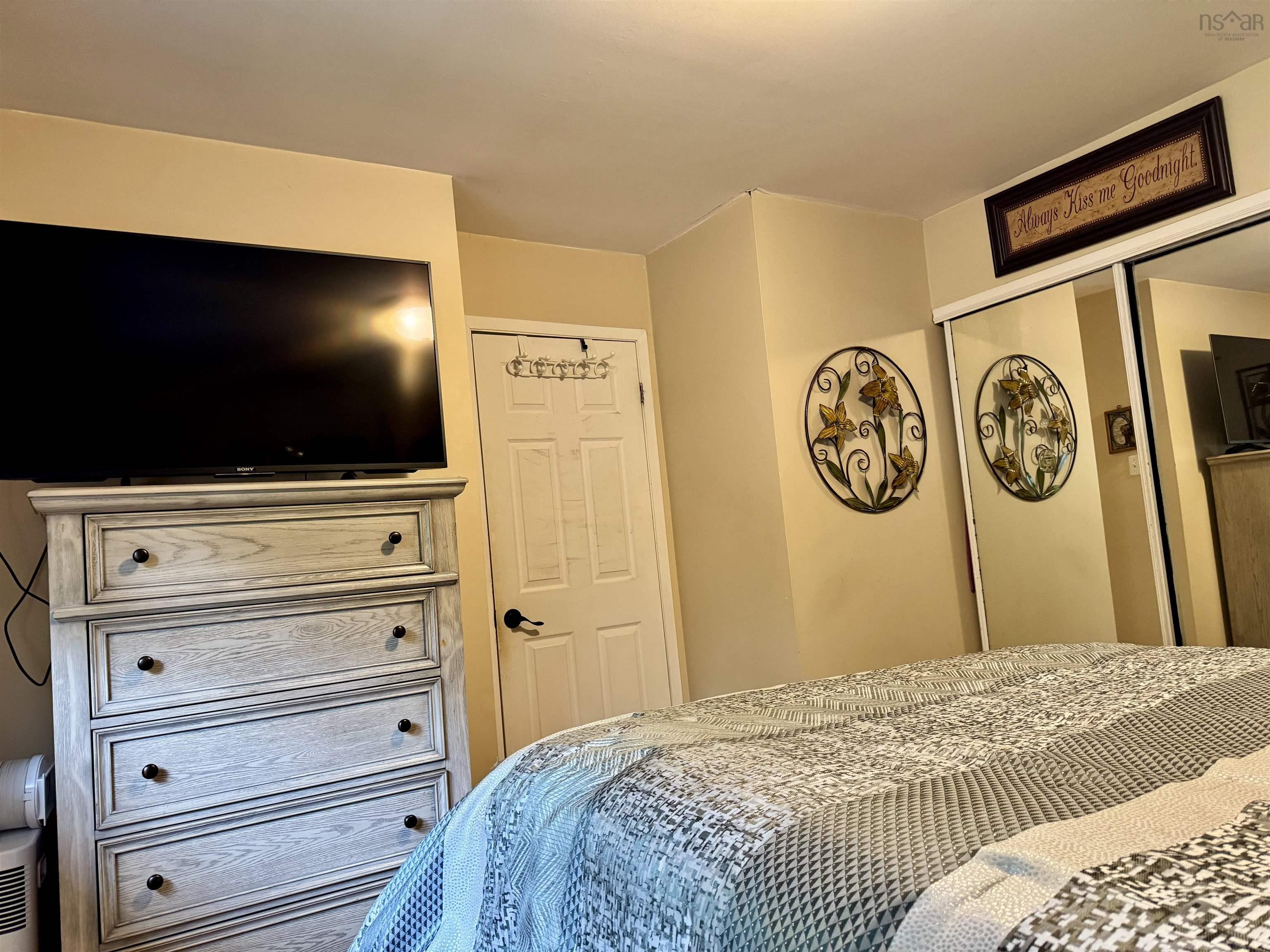 Thumbnail image for 214 Stokil Drive MLS<sup>®</sup> 202525831