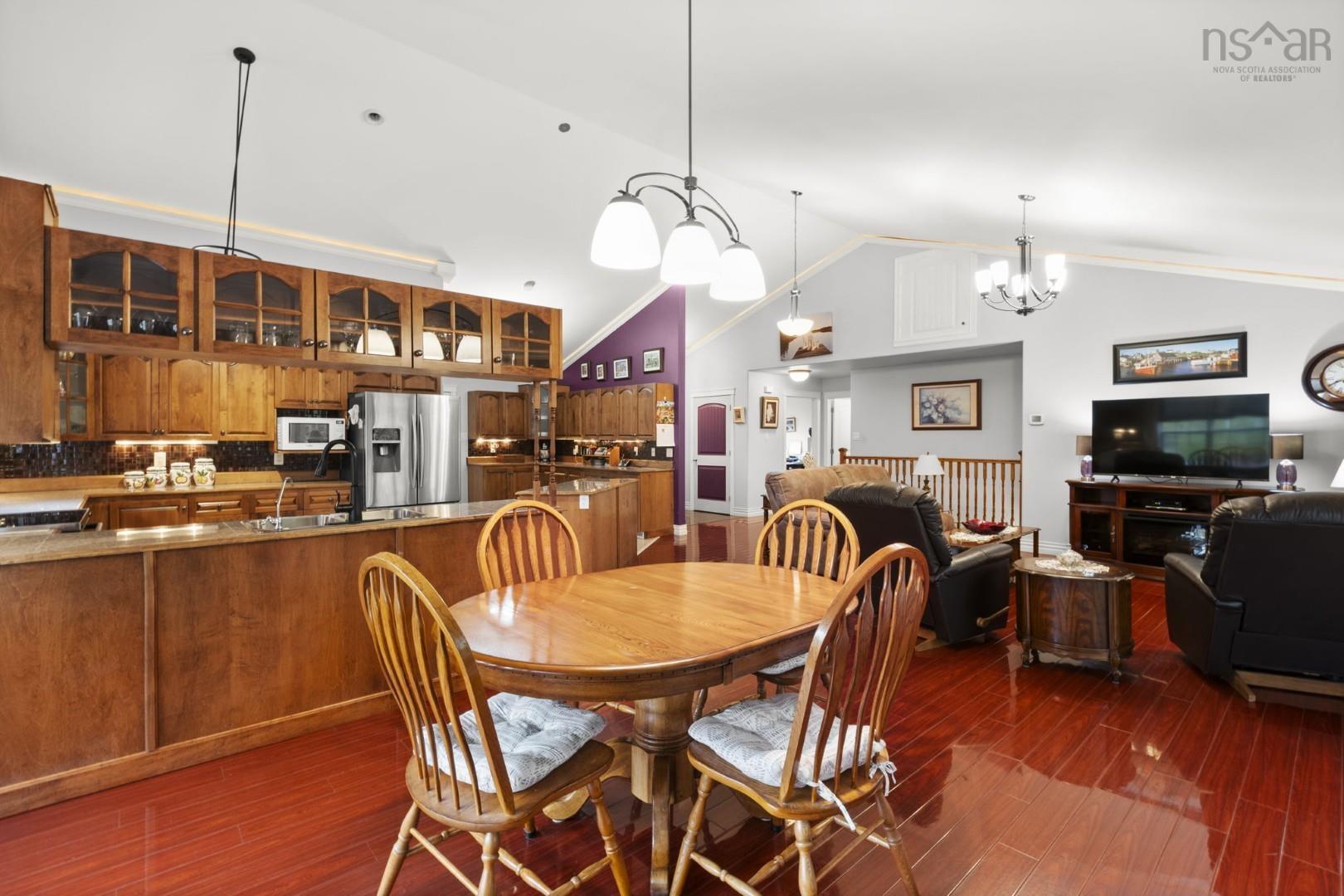 Thumbnail image for 790 Montague Road MLS<sup>®</sup> 202526229